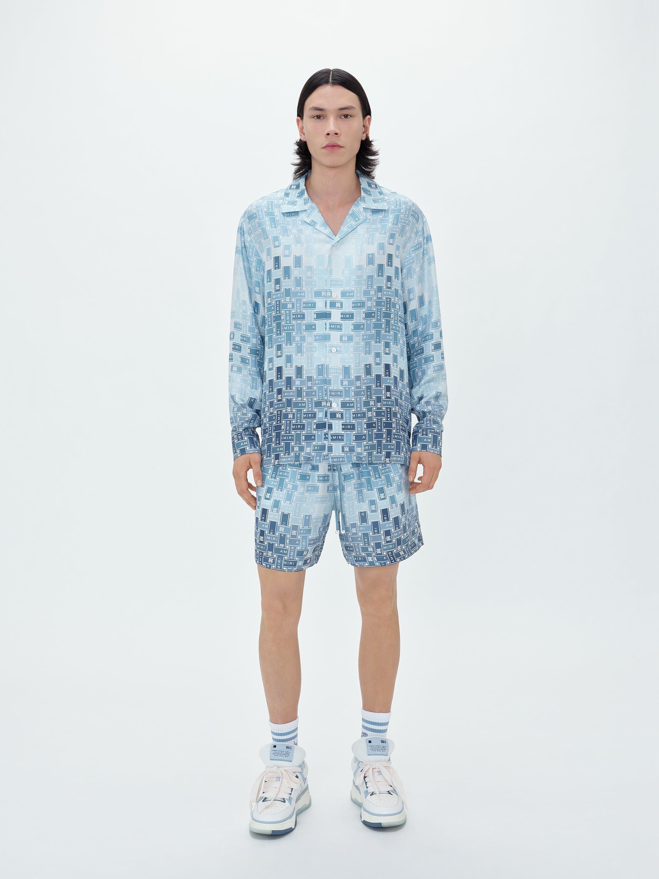 Amiri o1s1wg110825 Gradient Tape Shirt in Blue/White Size US XL / EU 56 / 4 - 3 Thumbnail