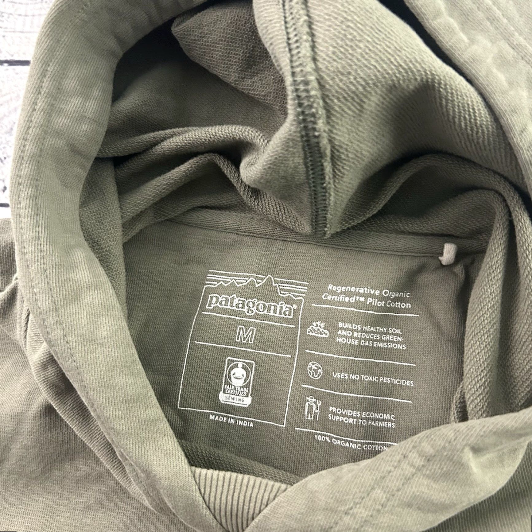 Patagonia Patagonia Pullover Hoodie Sweatshirt Men's Medium Brown Tan Beige Pullover Sweatshirt M Brown Patagonia Hoodie Men - Size M / US 6-8 / IT 42-44 - 4 Thumbnail