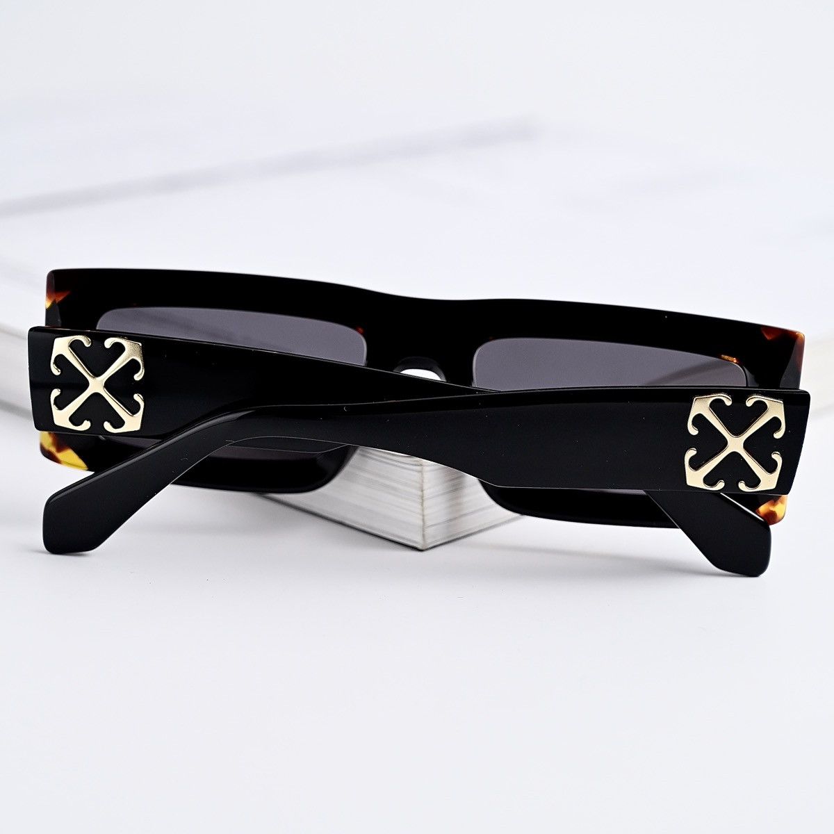 Off-White OFF WHITE LAUREL SUNGLASSES Size ONE SIZE - 13 Thumbnail