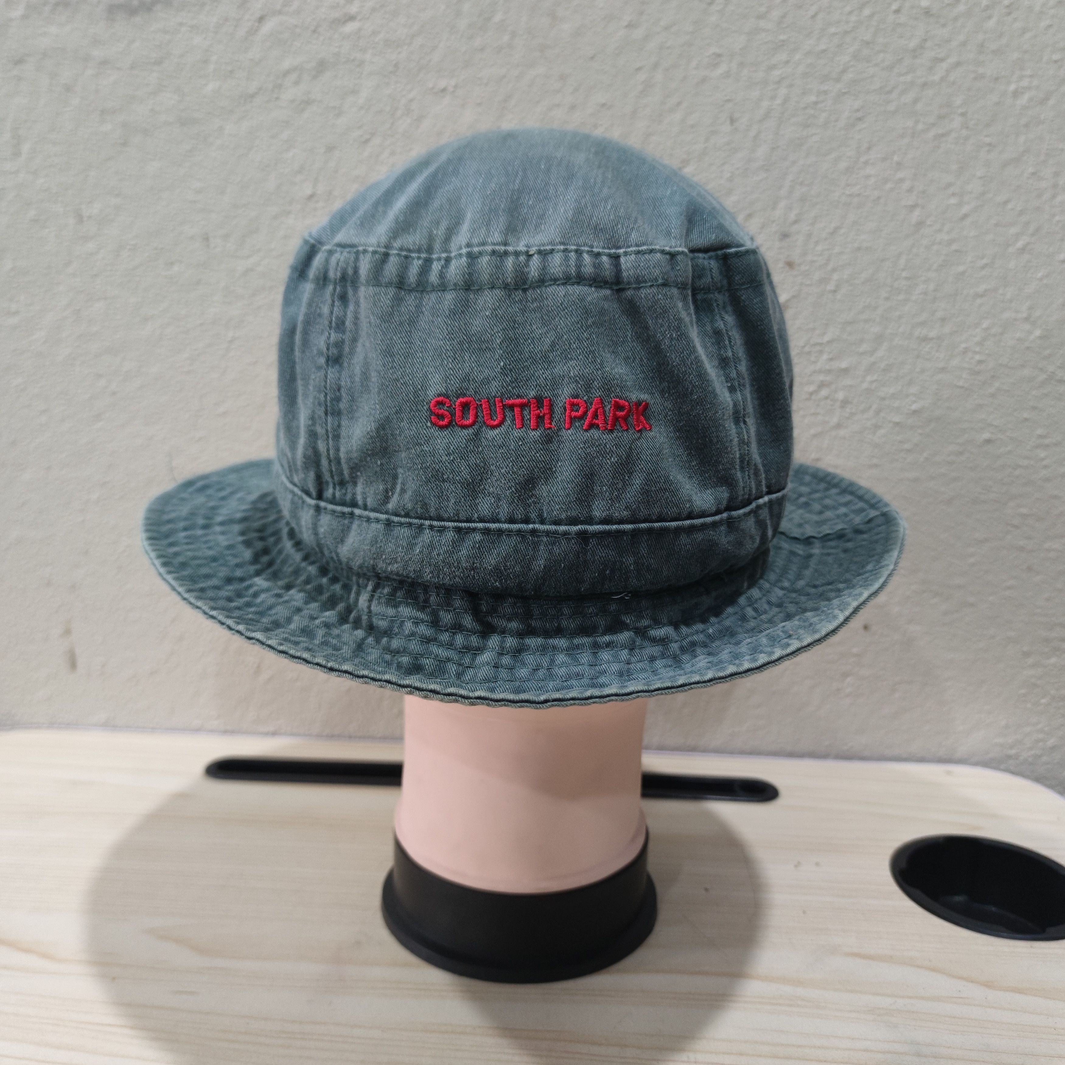 Cartoon Network × Vintage VINTAGE 90S SOUTH PARK BUCKET HAT Size ONE SIZE - 8 Thumbnail