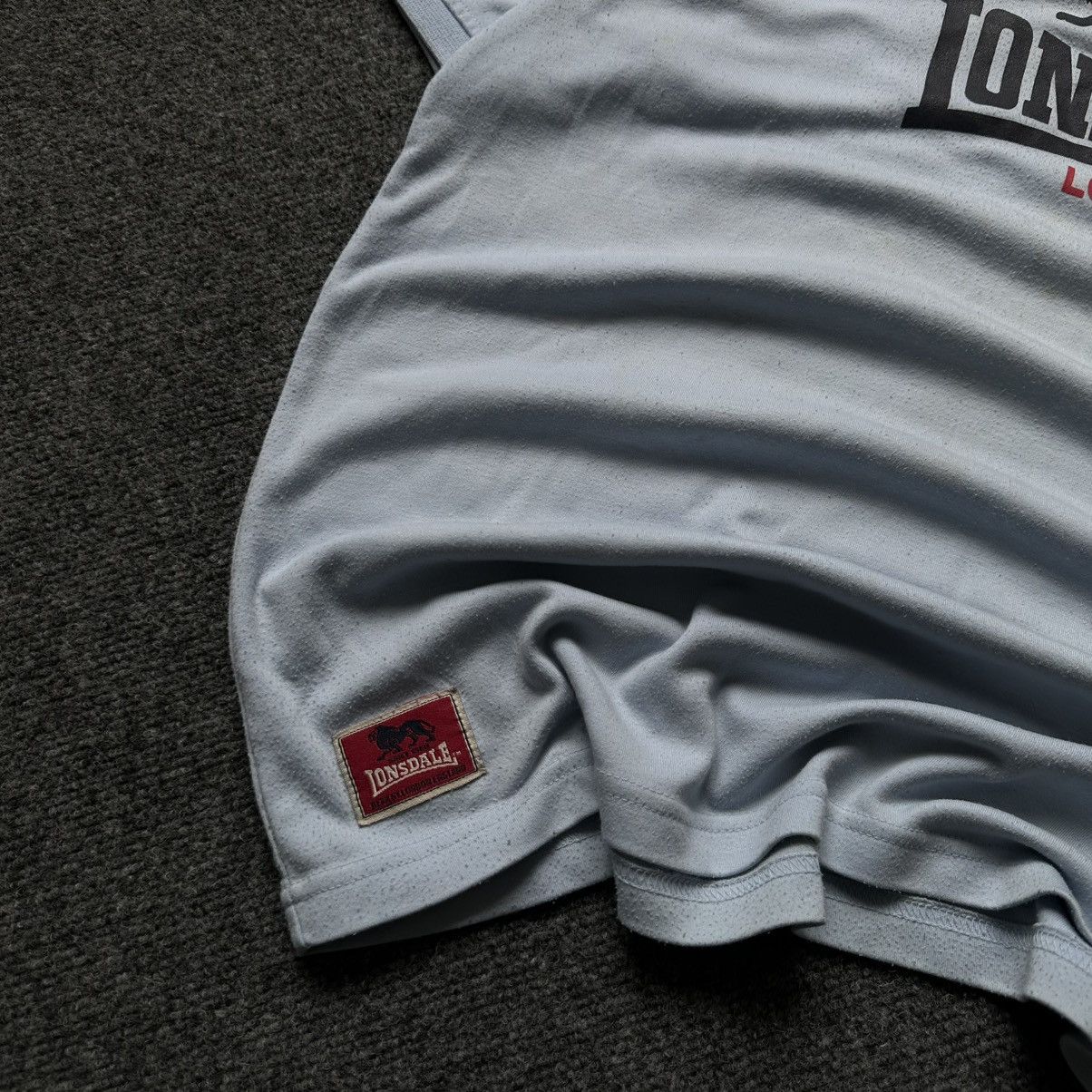 Lonsdale VTG Adult Lonsdale T-shirts Big Logo Size XL Y2K 00s USA Size US XL / EU 56 / 4 - 10 Thumbnail