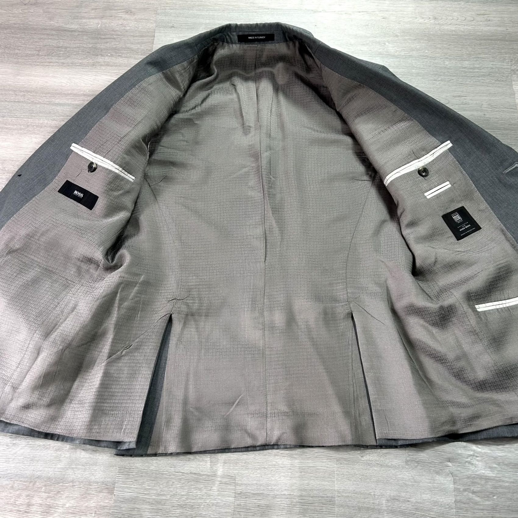 Hugo Boss HUGO BOSS Suit Jacket Mens 38 Short Gray Virgin Wool Tesse Biella 2 Button Dress Size US 38 / EU 54 - 3 Thumbnail