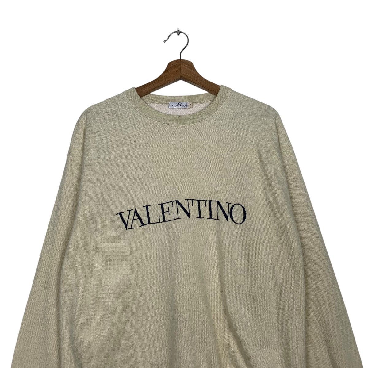 Valentino Vintage Valentino Big Logo Crewneck Sweatshirt Size US M / EU 48-50 / 2 - 2 Thumbnail