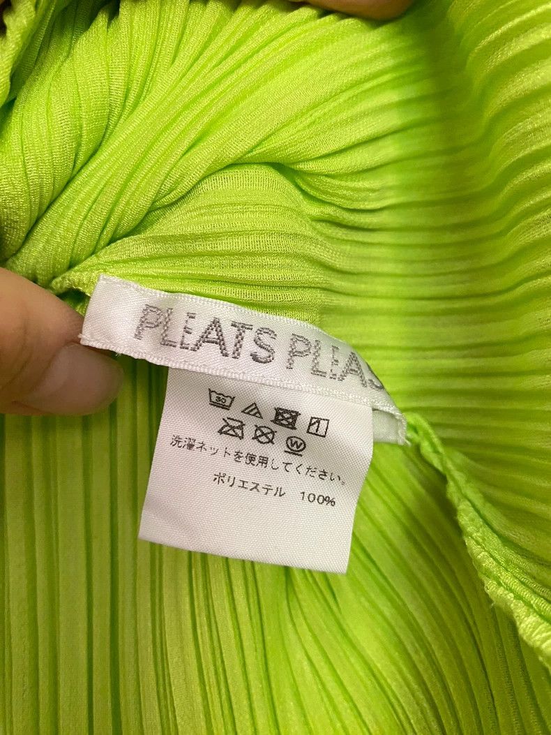 Issey Miyake Issey Miyake size:3 Bright green pleated short-sleeved shi Size M / US 6-8 / IT 42-44 - 3 Thumbnail