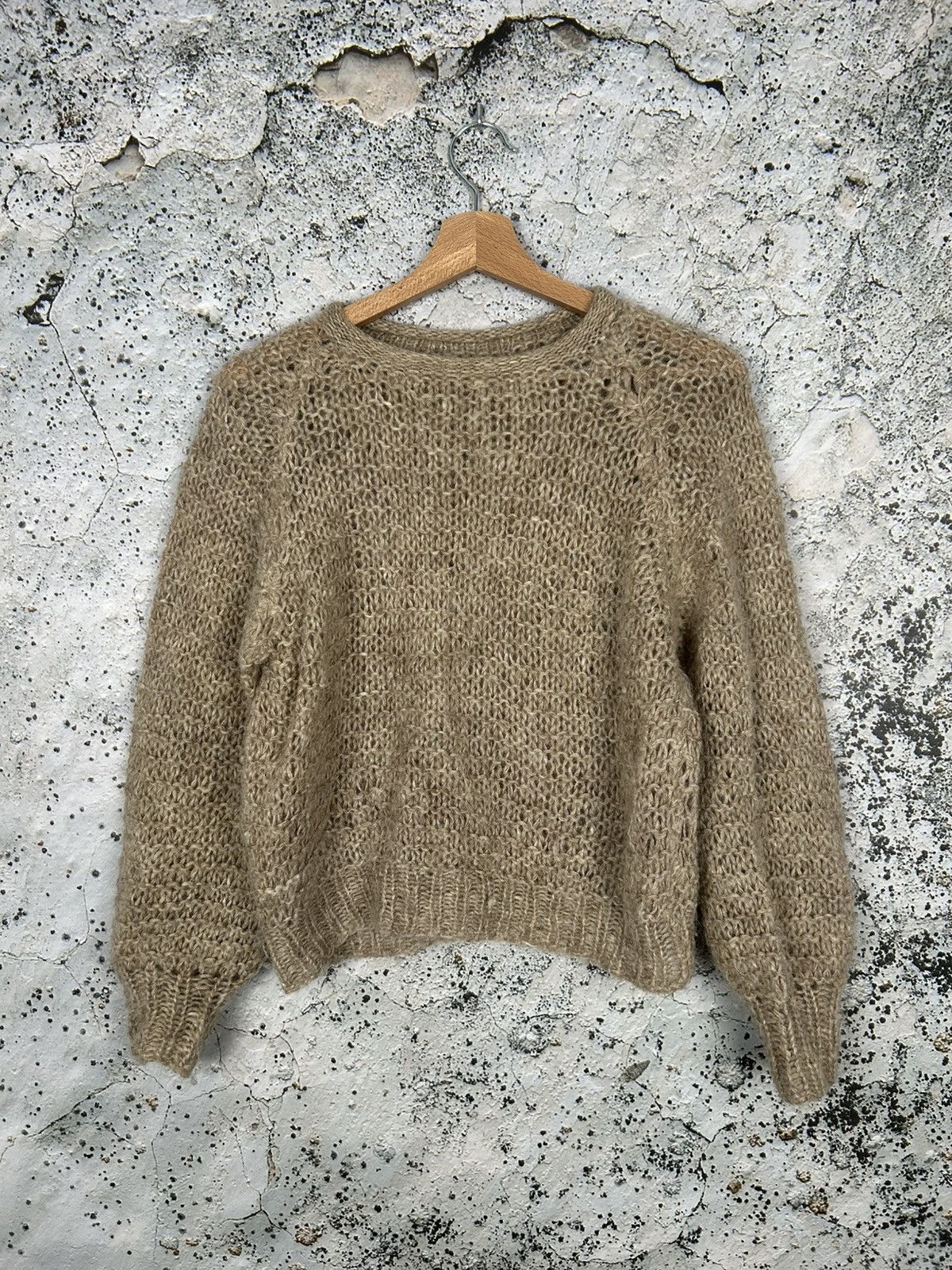 Vintage Vintage Wool Handmade Knitted Beige Sweater Avantgarde Size US S / EU 44-46 / 1 - 1 Thumbnail