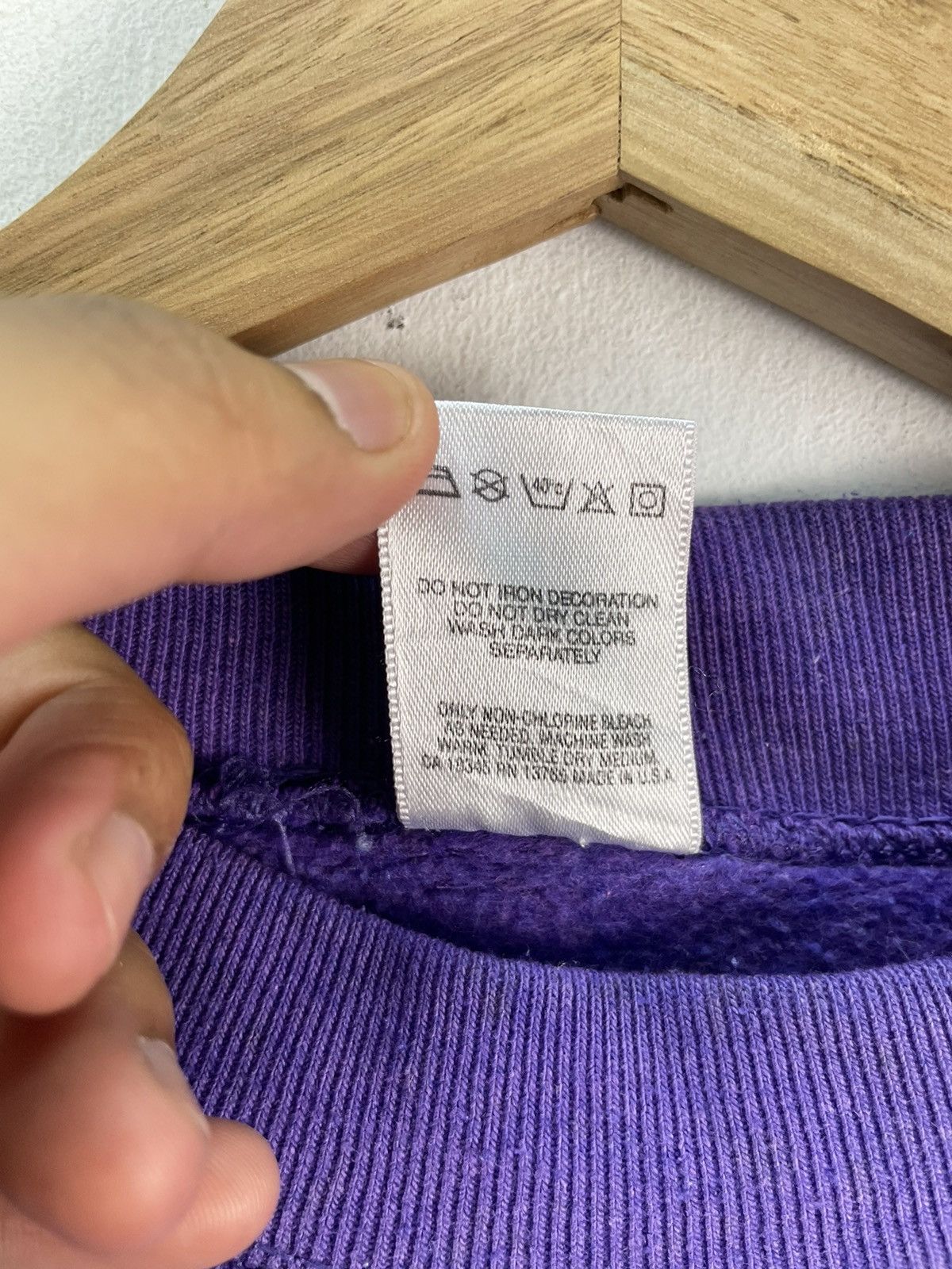 Fruit Of The Loom × Vintage Vintage 80s Fruit Of The Loom Sweatshirt Plain Solid Purple Size US M / EU 48-50 / 2 - 5 Thumbnail