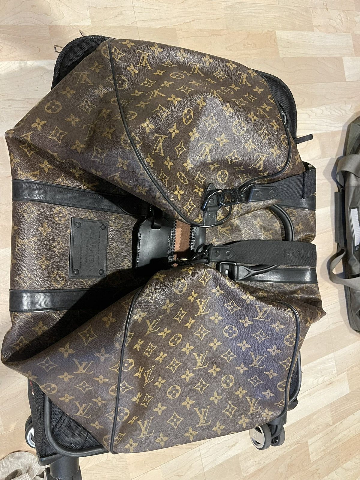 Louis Vuitton Monogram Waterproof Keepall Bandouliere 55 Size ONE SIZE - 9 Thumbnail