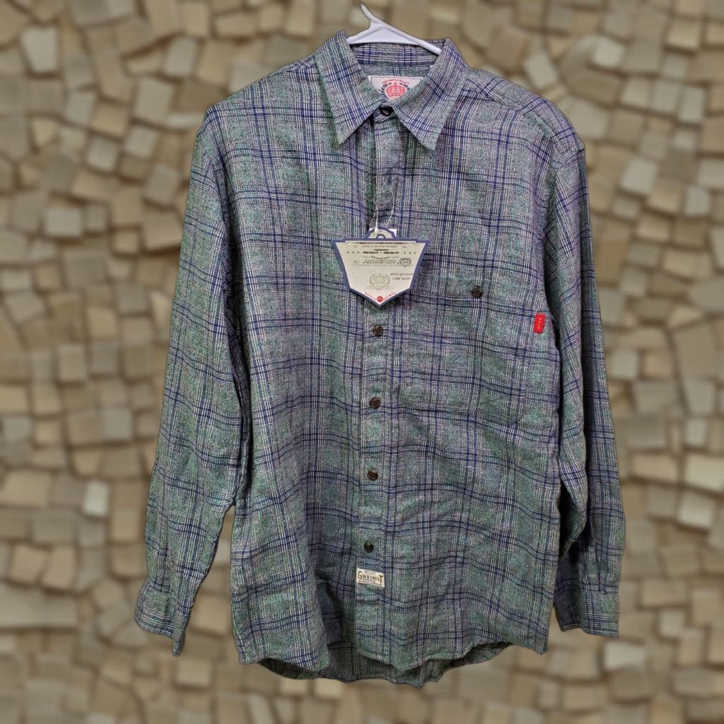 Bugle Boy VINTAGE Bugle Boy Flannel Shirt Long Sleeve Mens Size S Gray Plaid Gold Crest Button-Up Collared Casual, Party/Cocktail, Travel Mens Size US S / EU 44-46 / 1 - 1 Thumbnail
