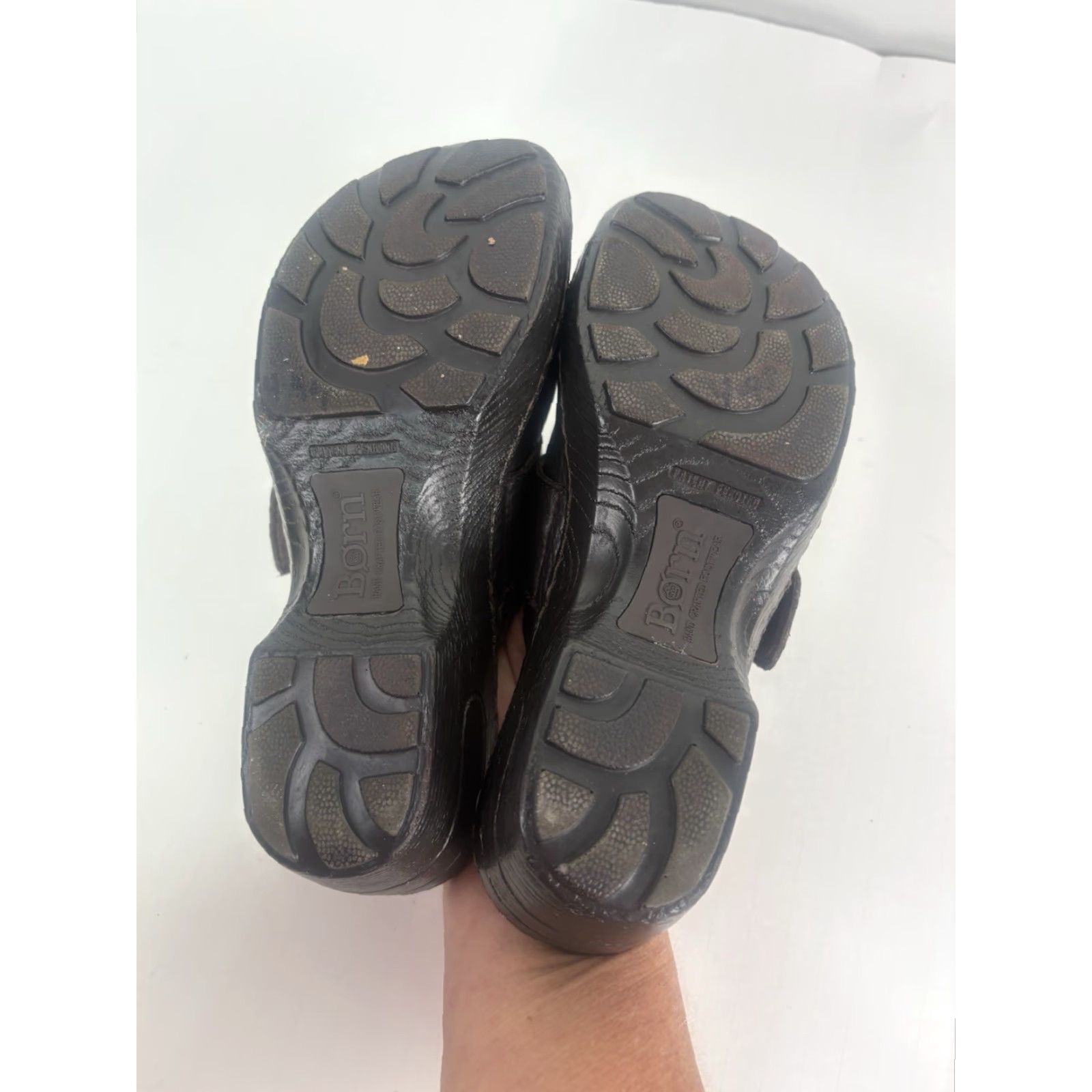 Born VINTAGE Born Wedge Slip-On Shoes Women Brown Leather 7 Casual Comfort Wedge Size US 7 / IT 37 - 6 Thumbnail