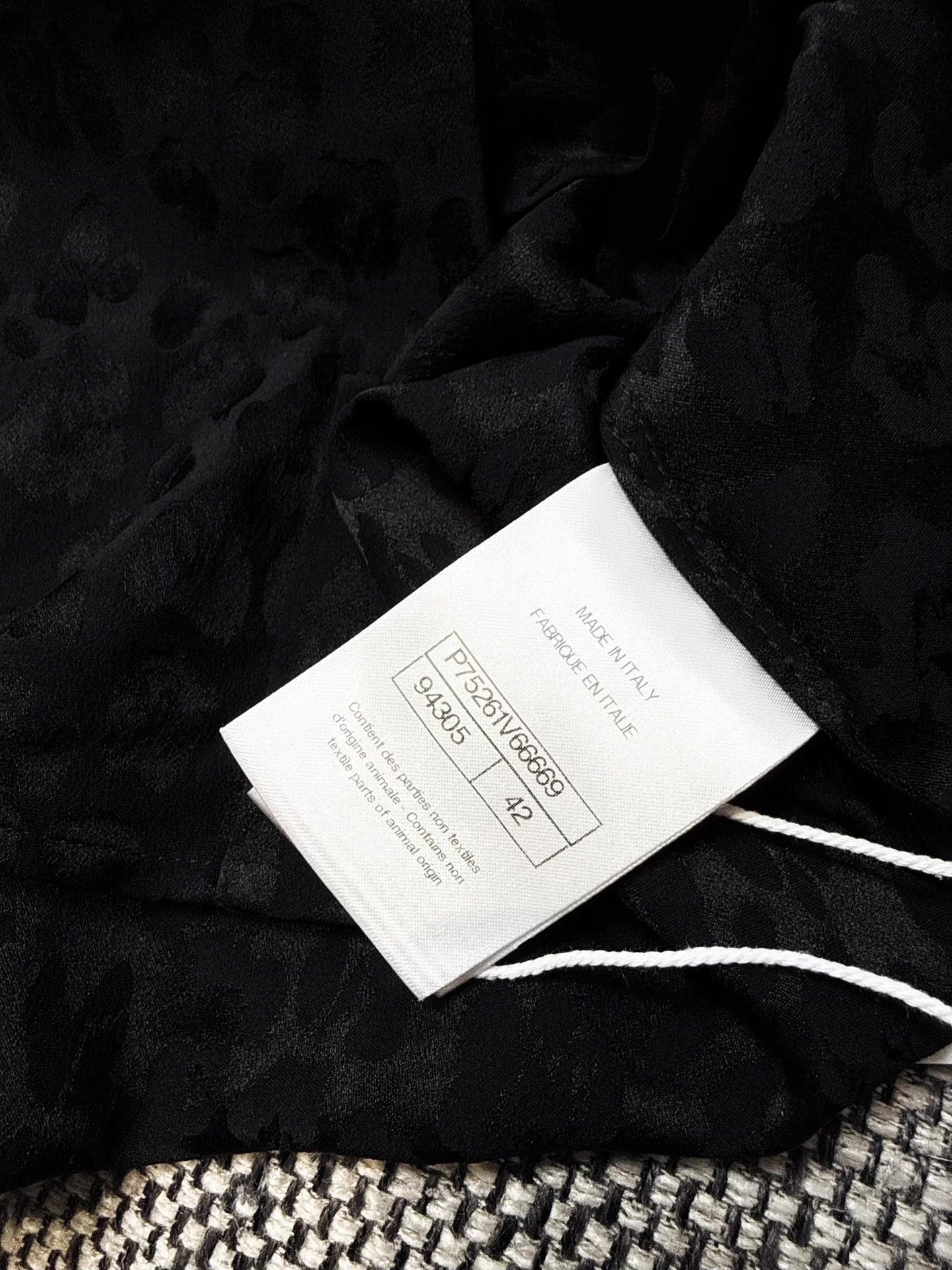 Chanel Chanel 23A Black Leopard Camellia Bow Silk Shirt 36 Size XS / US 0-2 / IT 36-38 - 5 Thumbnail
