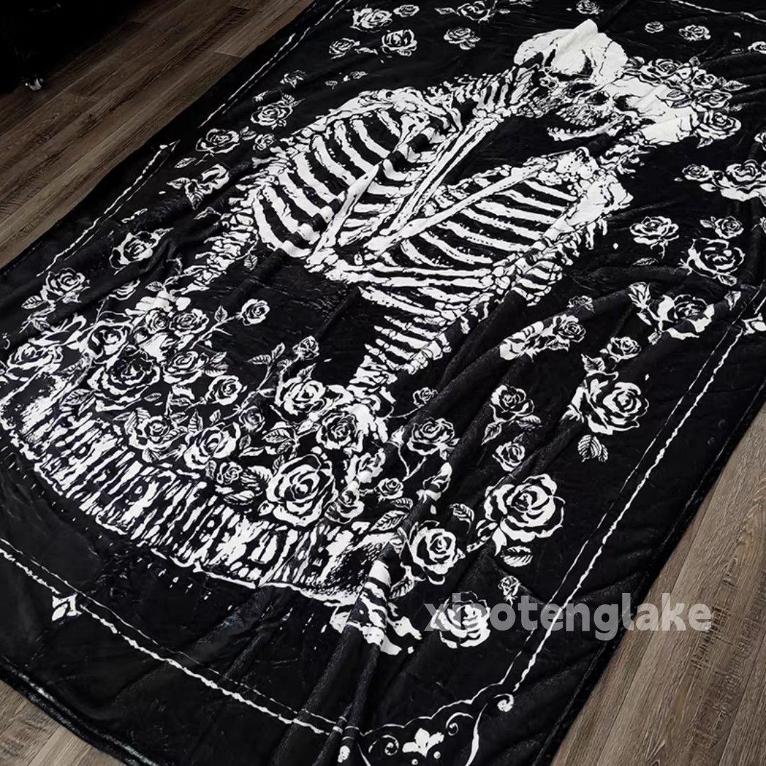 Designer × Japanese Brand × Vintage Utility bedroom dark Gothic skull pattern tapestry blanket Size ONE SIZE - 5 Thumbnail