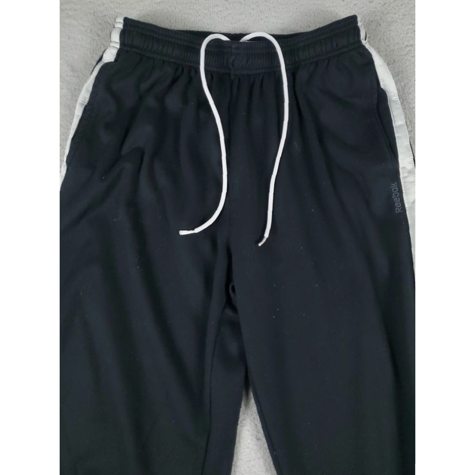 Reebok Reebok Pants Mens Size Large Black Running Track Sweatpants Sweatpants Regular Pockets Sports Activewear Casual Workwear Outerwear? Size US 33 - 2 Thumbnail