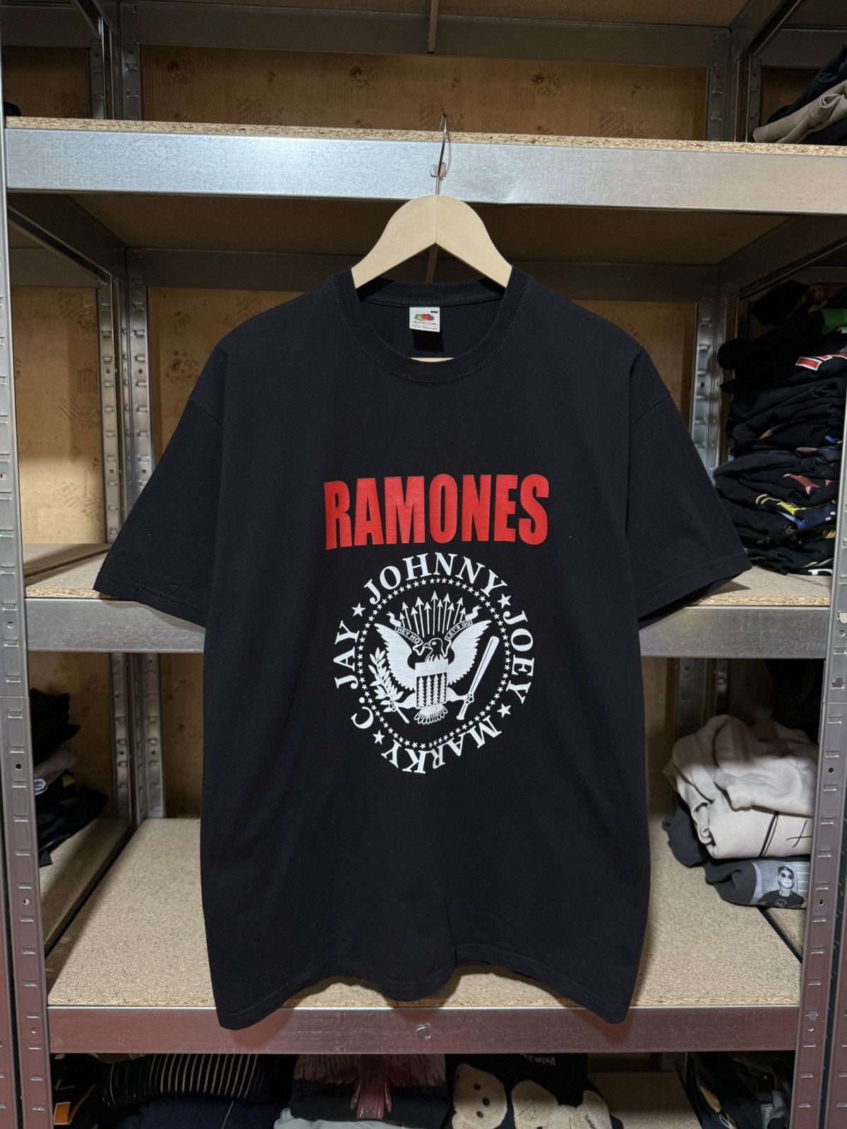 Band Tees × Vintage Vintage 2000’s Ramones Hey Ho Let’s Go Rock Band T-shirt Y2K Size US L / EU 52-54 / 3 - 1 Thumbnail