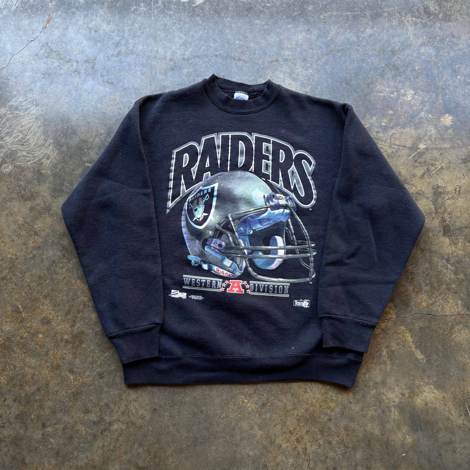 Salem Sportswear Very Rare Vintage Oakland Raiders Salem Sweatshirt Size US L / EU 52-54 / 3 - 1 Thumbnail