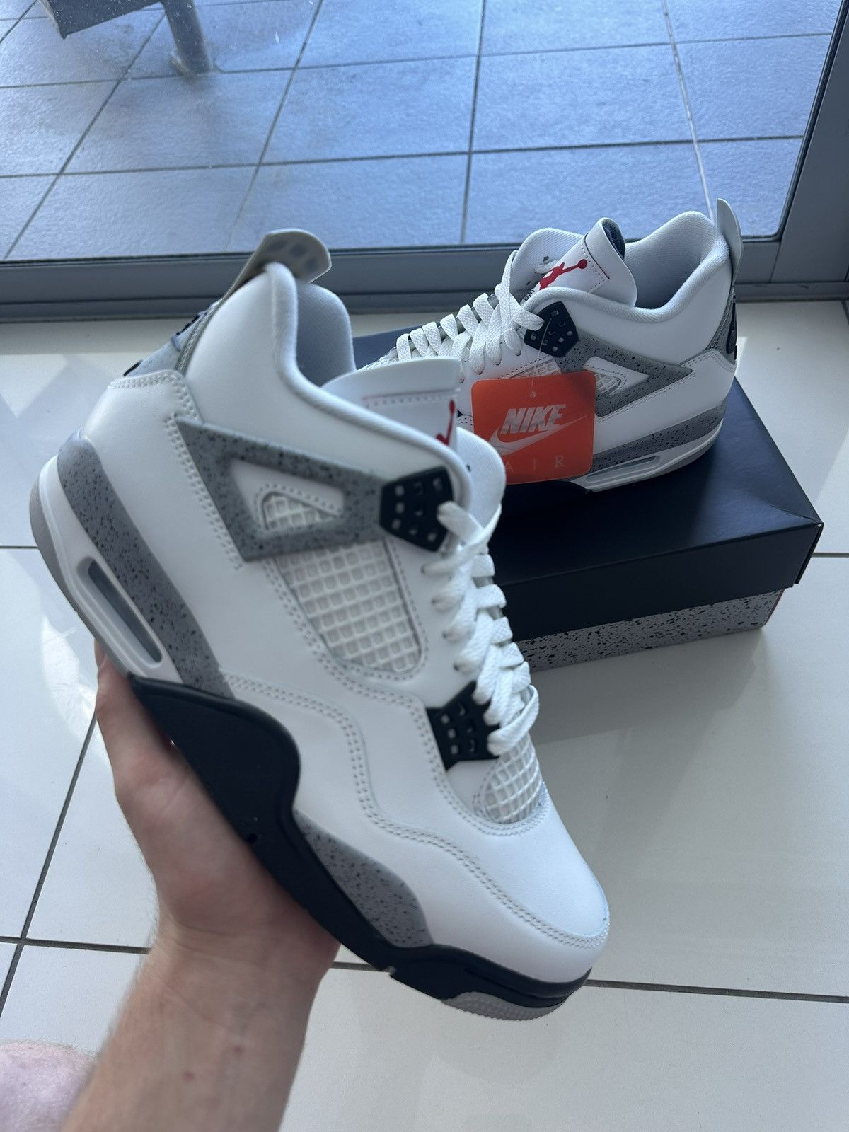 Jordan Brand J4 white cement Size US 9 / EU 42 - 9 Thumbnail