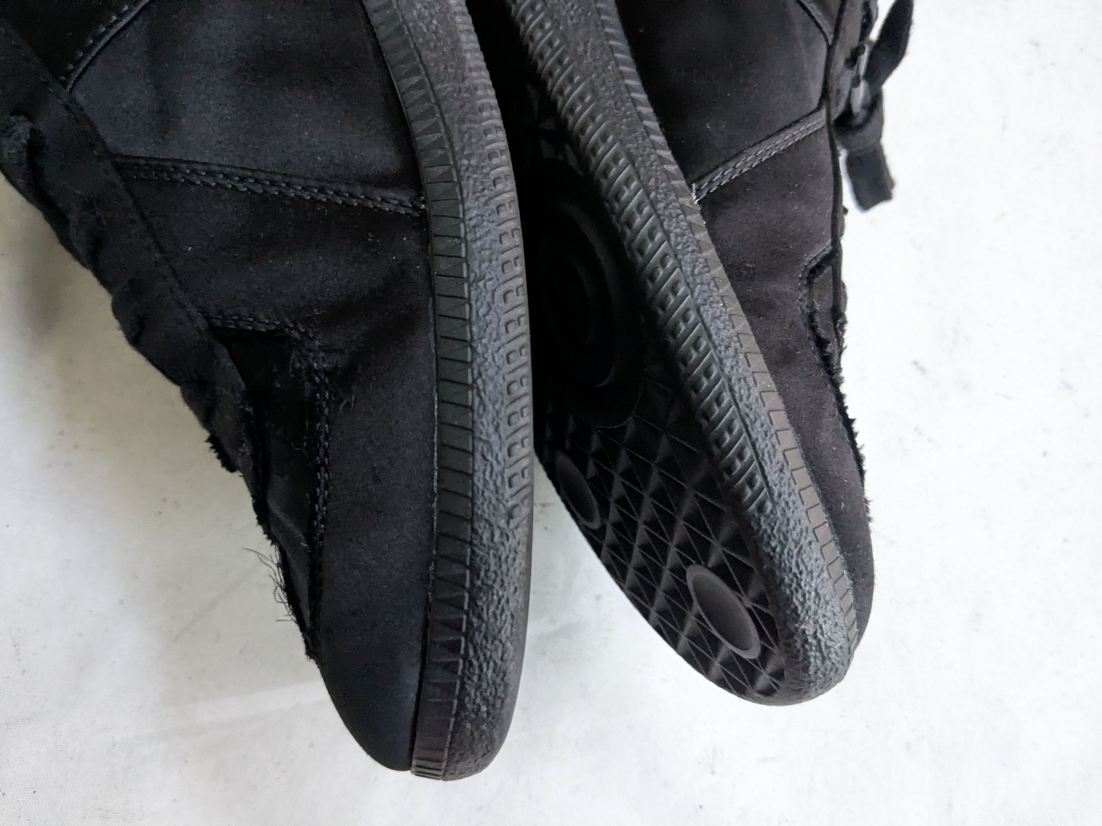 Maison Margiela Maison Margiela GAT Replica Black Satin 9 42 Low Tops Size US 9 / EU 42 - 11 Thumbnail