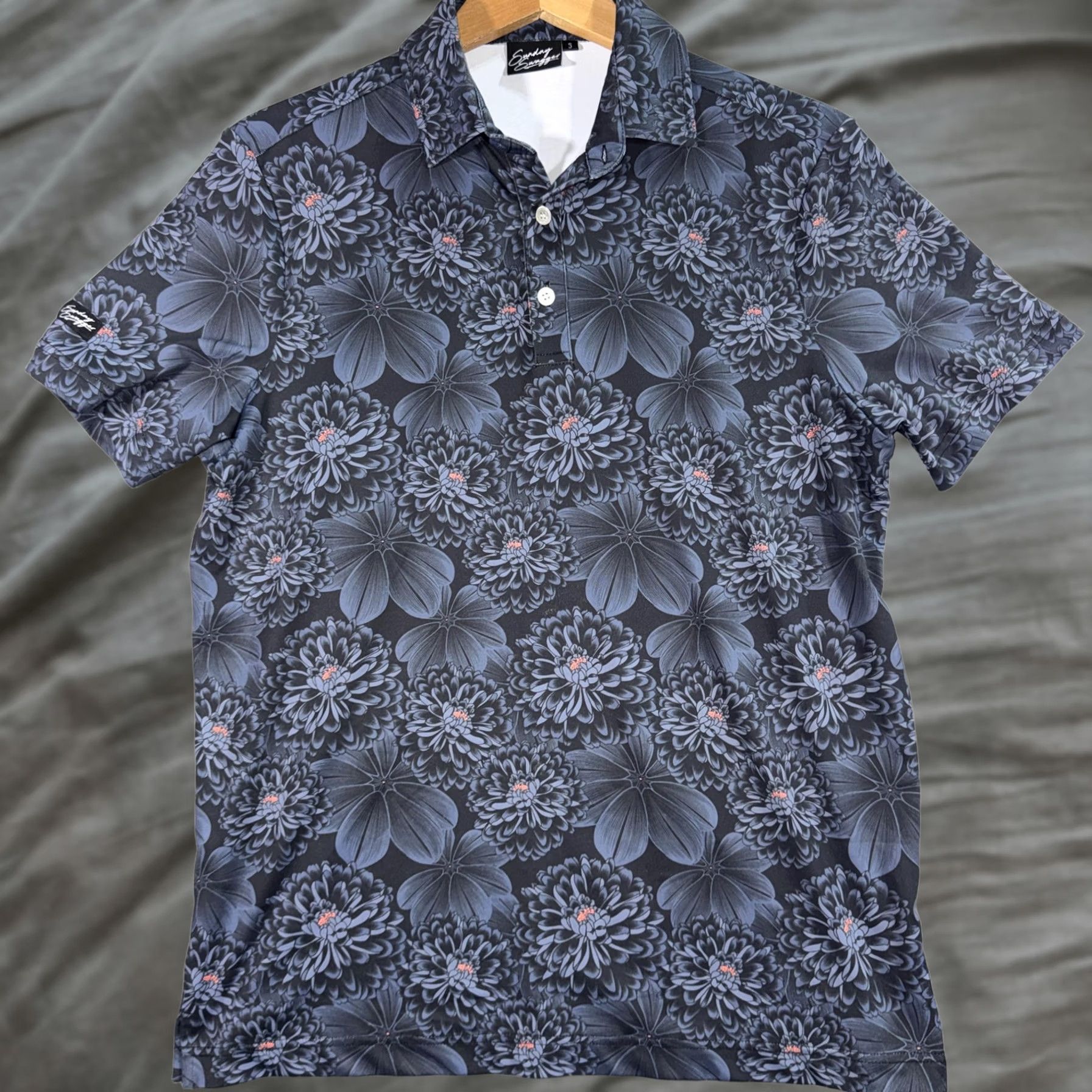 Vintage Sunday Swagger Polo Shirt Mens S Blue Floral Print Golf Performance Stretch Shirt Size US S / EU 44-46 / 1 - 1 Thumbnail