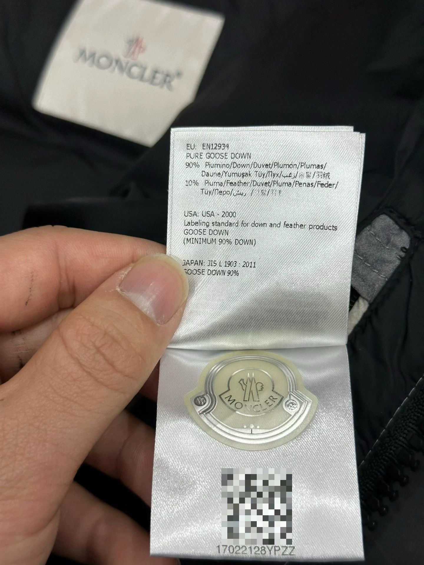 Moncler Moncler x Off-White Tie-Dye Gradient Off-White Puffer 2XL Size US XXL / EU 58 / 5 - 5 Thumbnail