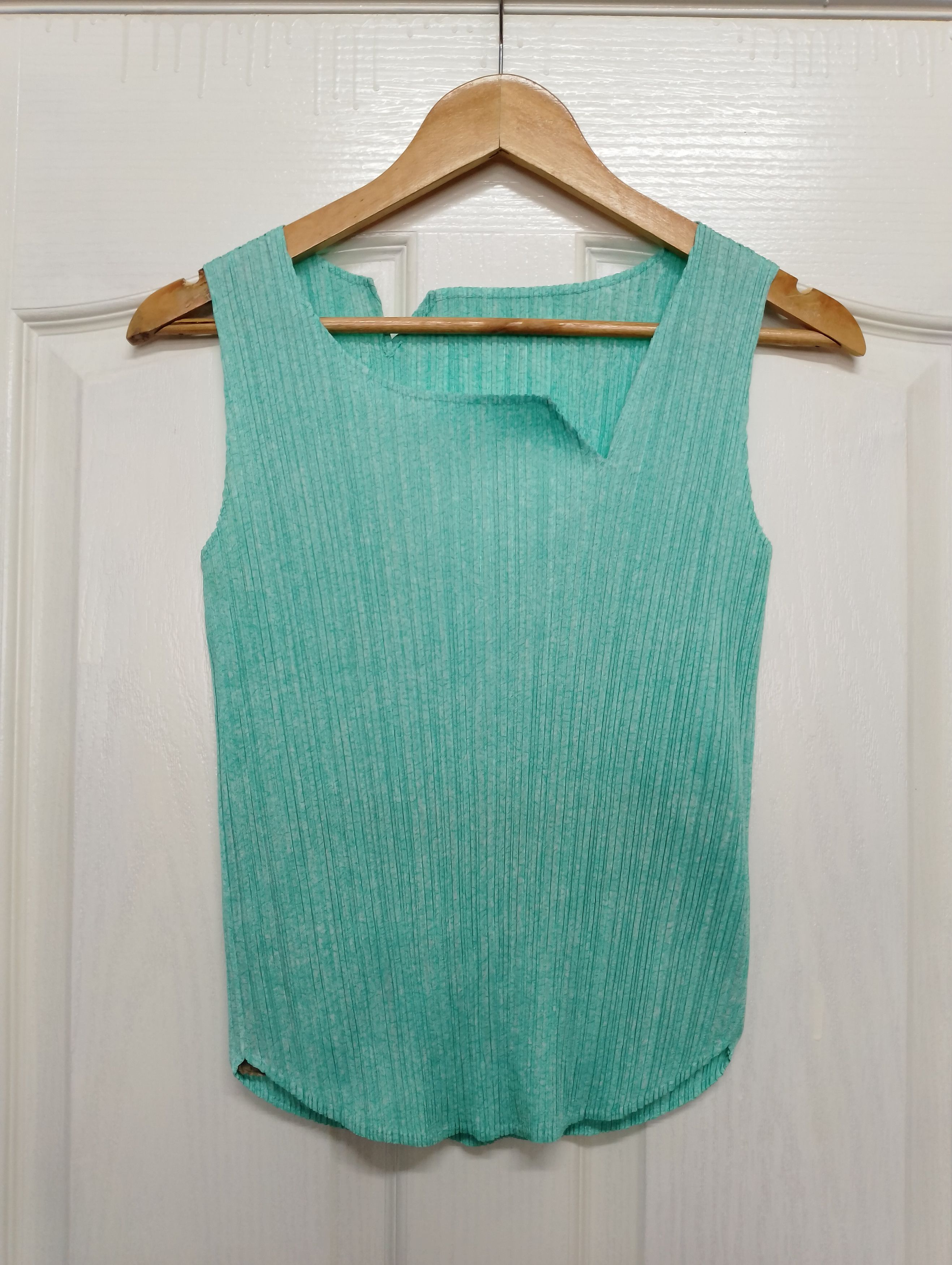 Pleats Please Issey Miyake Pleats Please By Issey Miyake Tank Top Japan Size XS / US 0-2 / IT 36-38 - 1 Thumbnail