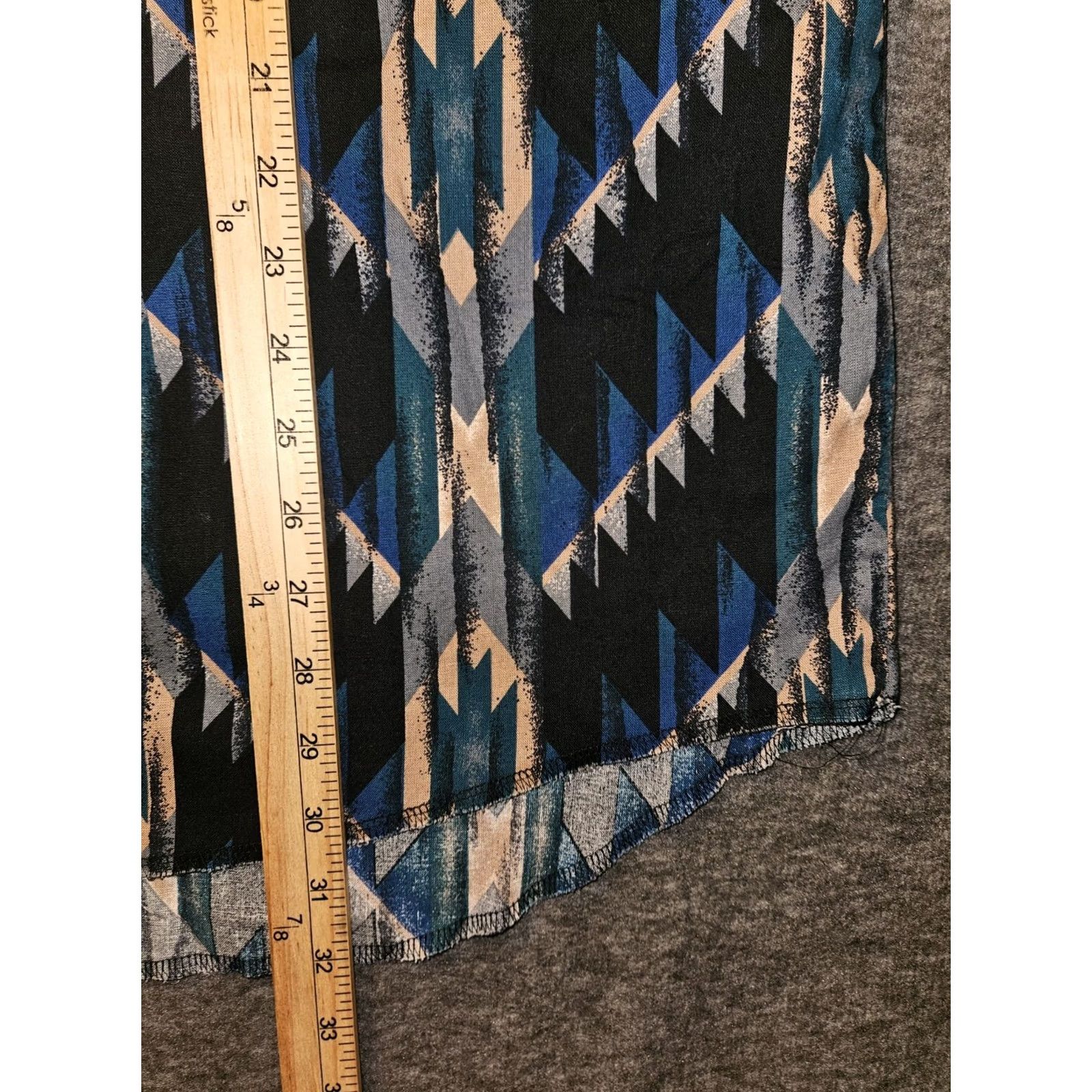 Wrangler VINTAGE Wrangler Western Shirt Pearl Snap Men's XL Aztec Surged Hem Cowboy Black Geometric Pockets 48 in Regular Size XS? Size US XL / EU 56 / 4 - 4 Thumbnail