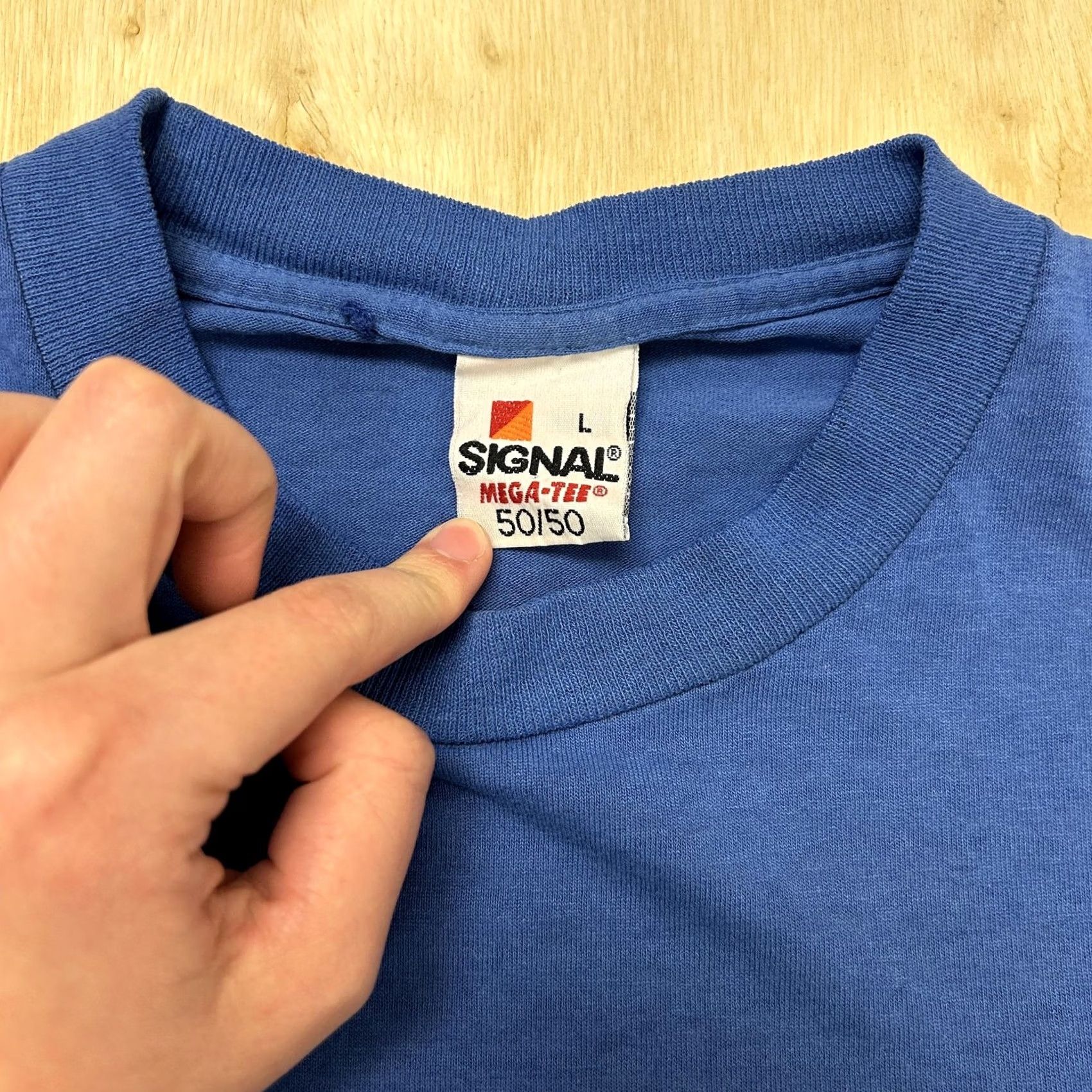 Vintage VINTAGE Signal Mega-Tee Shirt Mens Large Blue Blank 50/50 Tee T-Shirt Size US L / EU 52-54 / 3 - 3 Thumbnail