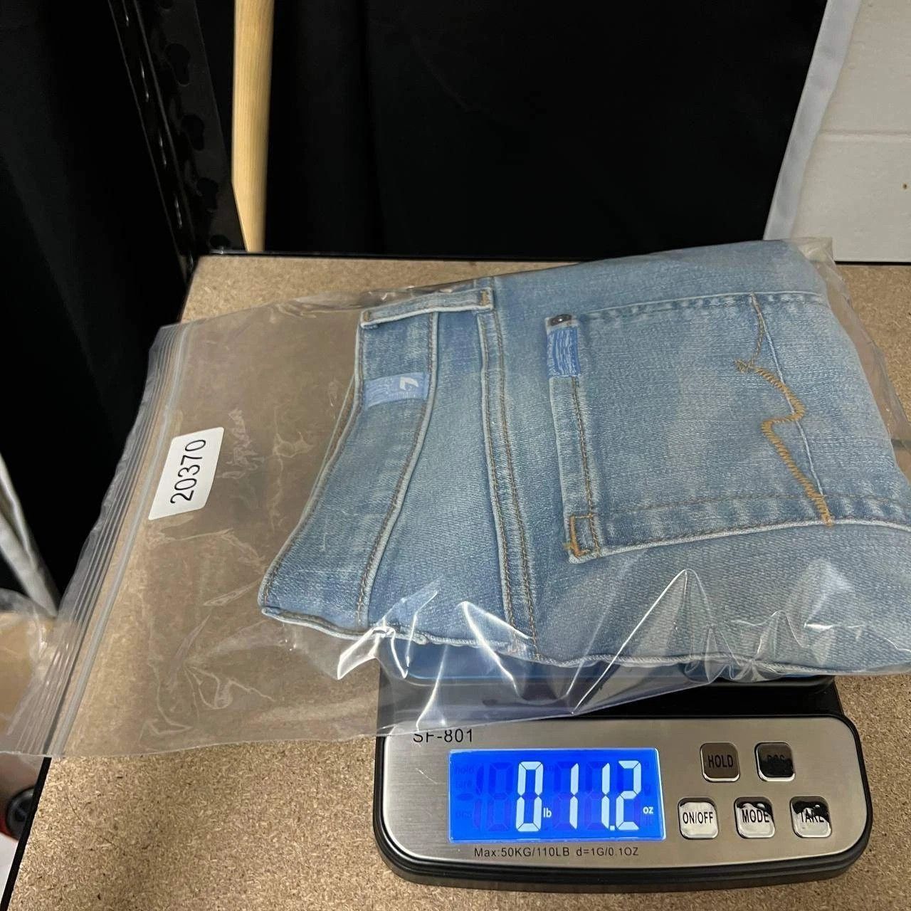 7 For All Mankind 7 For All Mankind Jeans Shorts Women 27 Denim Faded Pockets Size 27" / US 4 / IT 40 - 10 Thumbnail