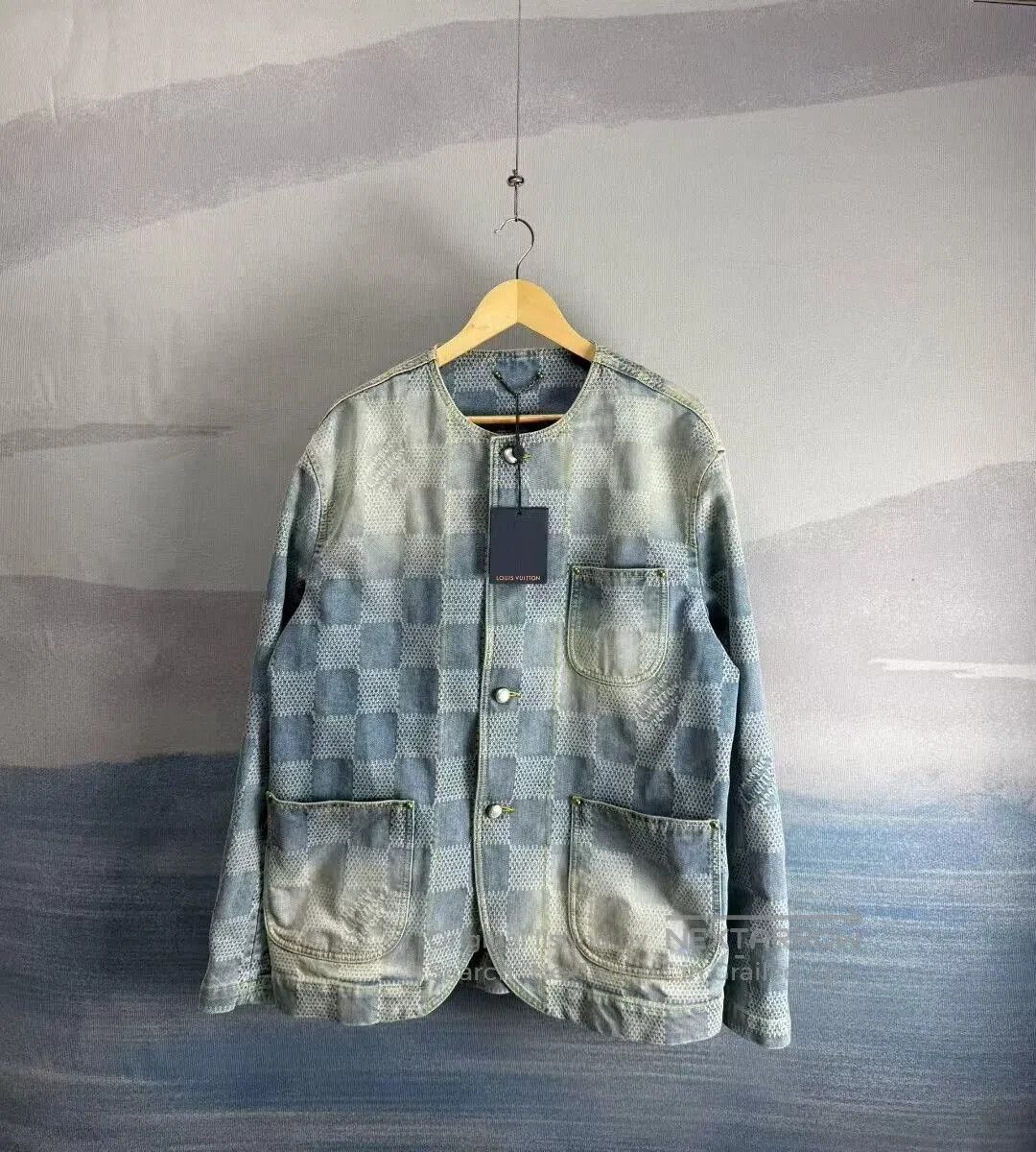 Louis Vuitton louis vuitton pearl patterned denim jacket. Size US L / EU 52-54 / 3 - 1 Thumbnail
