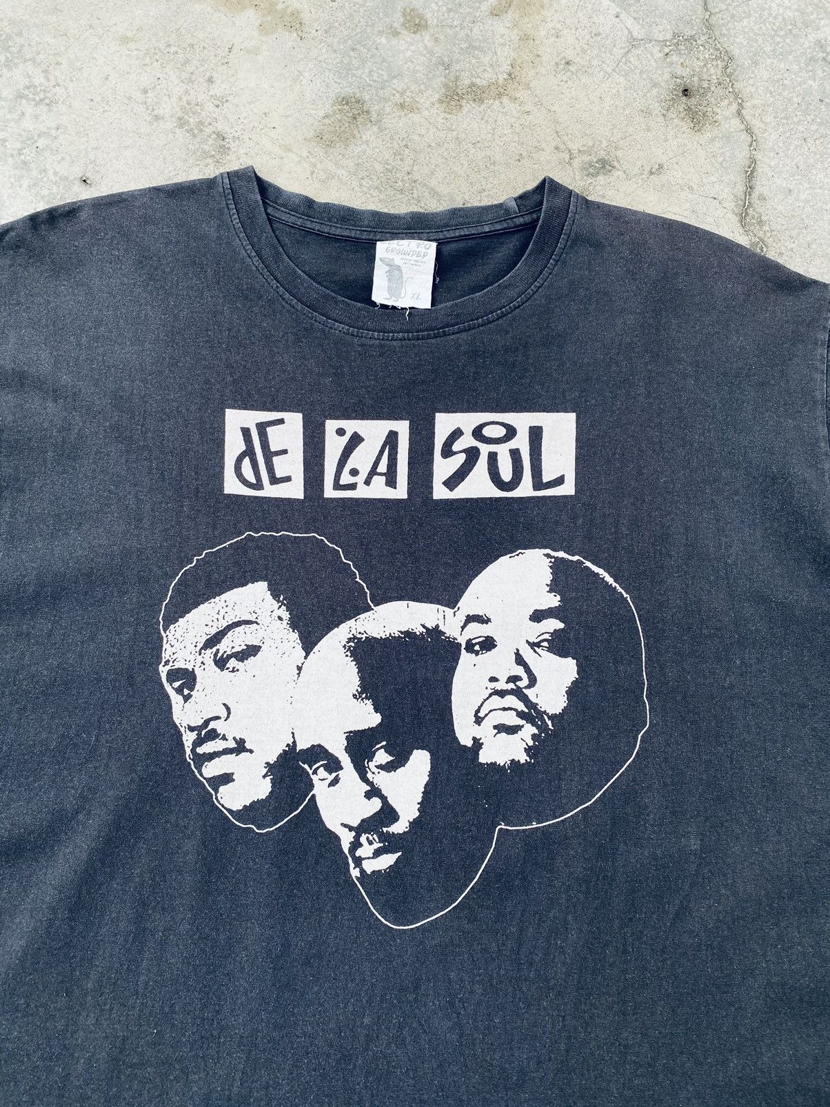 Rap Tees Vintage Y2k De La Soul Rap Tees Distressed Size US XL / EU 56 / 4 - 5 Thumbnail