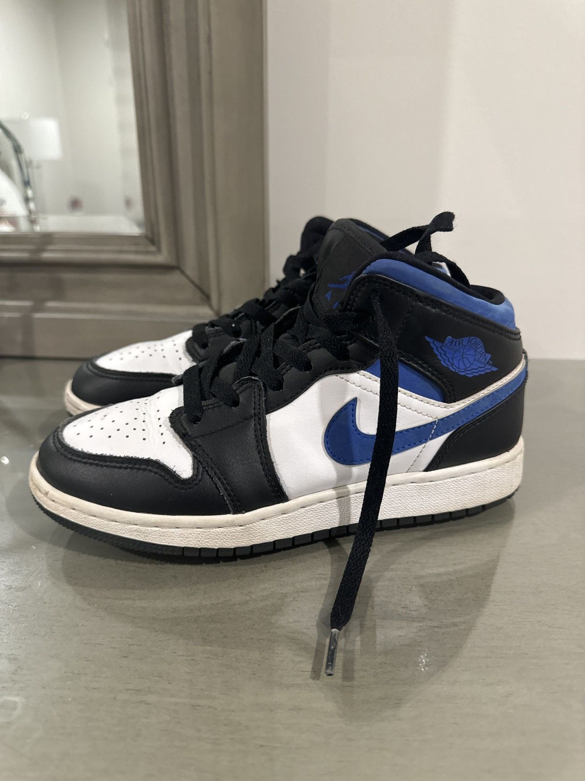 Nike Nike Jordan 1 Mid White Black Racer Blue Size US 5 / EU 37 - 1 Thumbnail