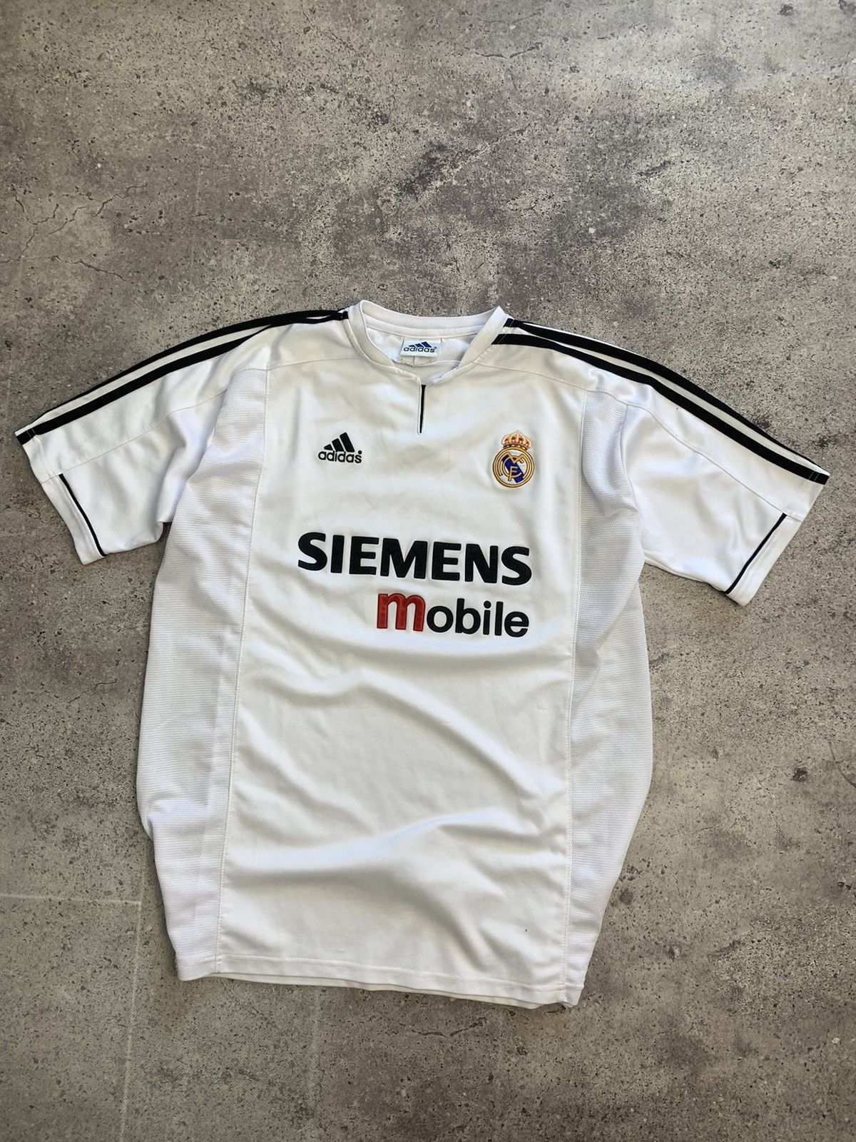 Adidas × Vintage Vintage Real Madrid tee Y2K jersey soccer Madrid blockcore Size US M / EU 48-50 / 2 - 1 Thumbnail