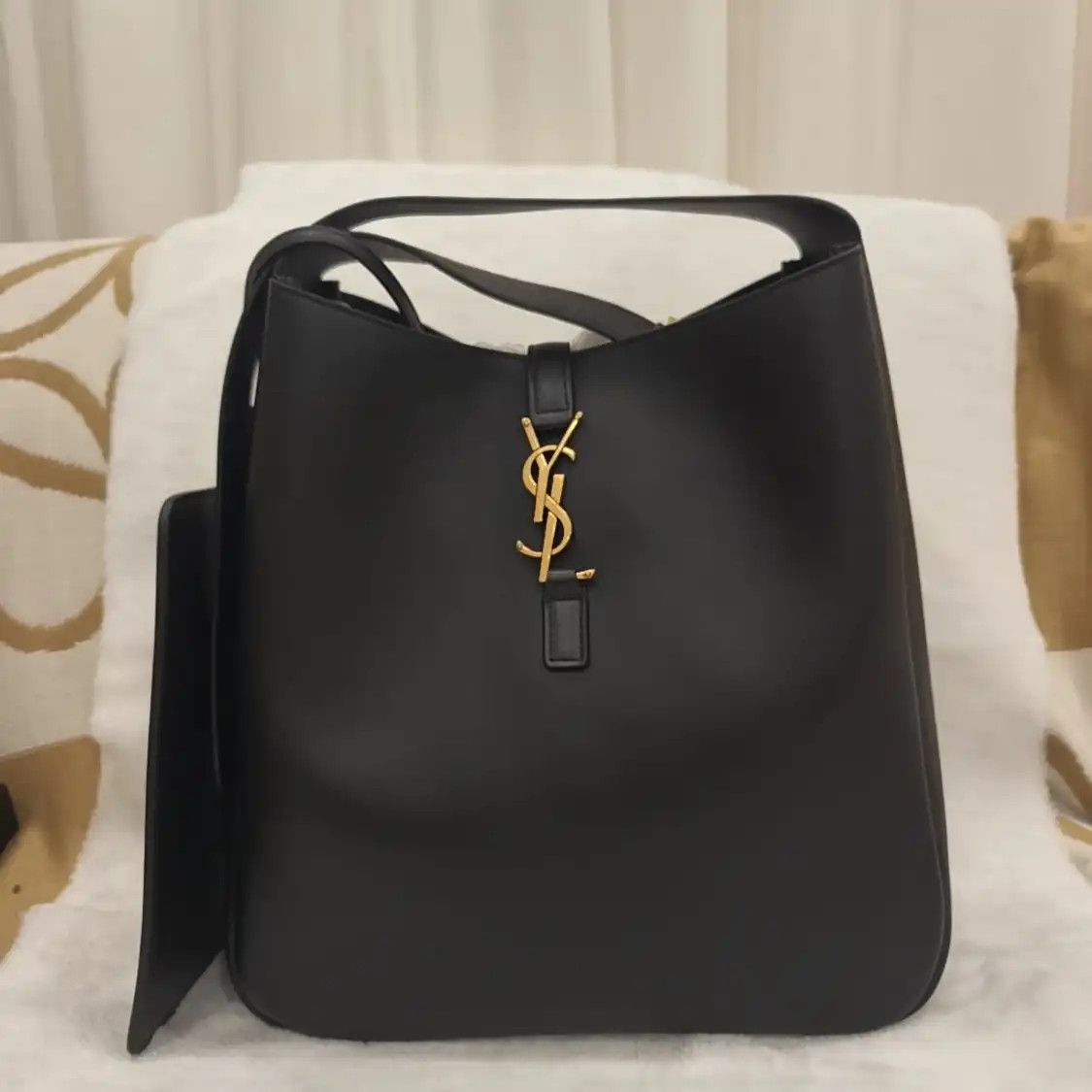Saint Laurent Paris Saint Laurent Paris YSL LE 5 à 7 Large black cowhide leather shoulder bag should Size ONE SIZE - 1 Thumbnail