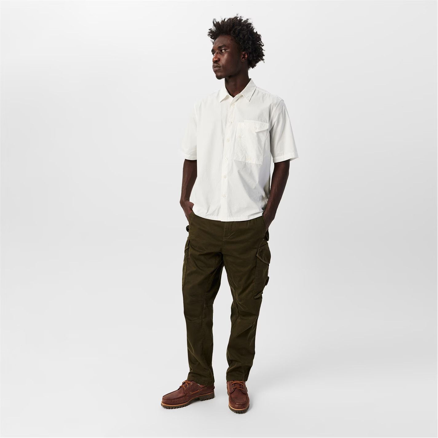 C.P. Company o1g2r1mq0426 Short Sleeve Embroidered Logo Shirt in White Size US S / EU 44-46 / 1 - 6 Thumbnail