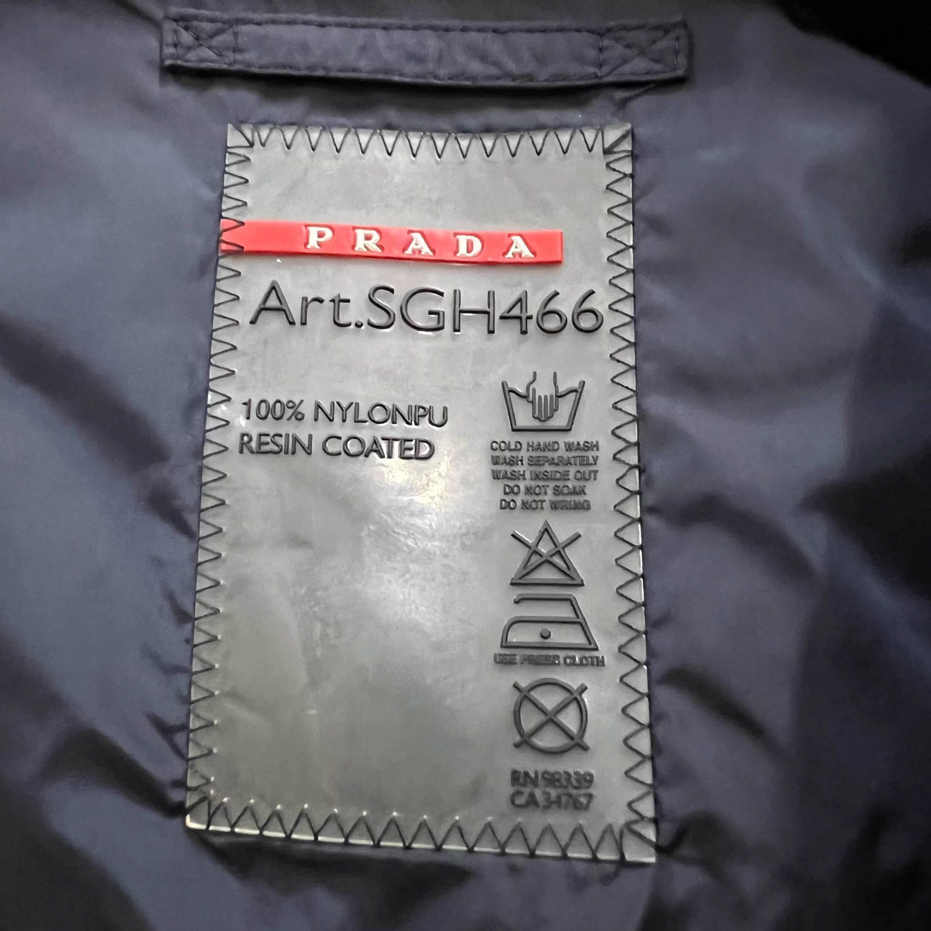 Prada PRADA green triangle logo nylon jacket size 50 Size XL / US 12-14 / IT 48-50 - 3 Thumbnail