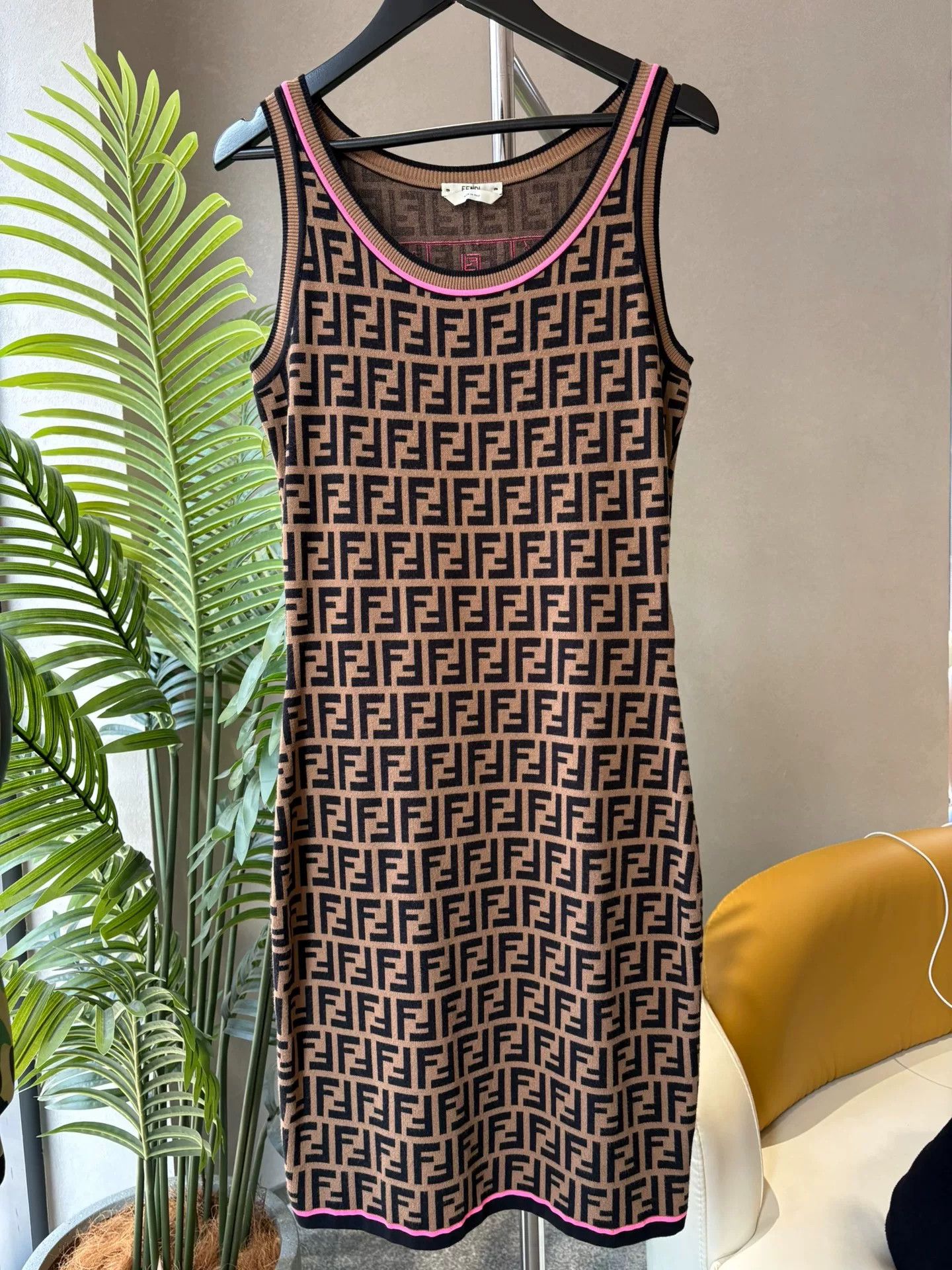 Fendi Fendi Monogram Sleeveless Dress Size US S / EU 44-46 / 1 - 1 Thumbnail