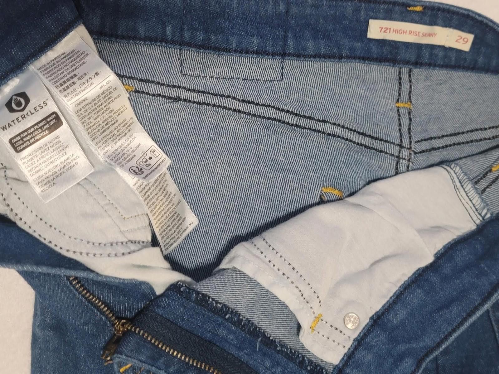 Levi's Levi’s 721 High Rise Skinny – Size 29 (US 8/10) Water Less Size 29" - 3 Thumbnail