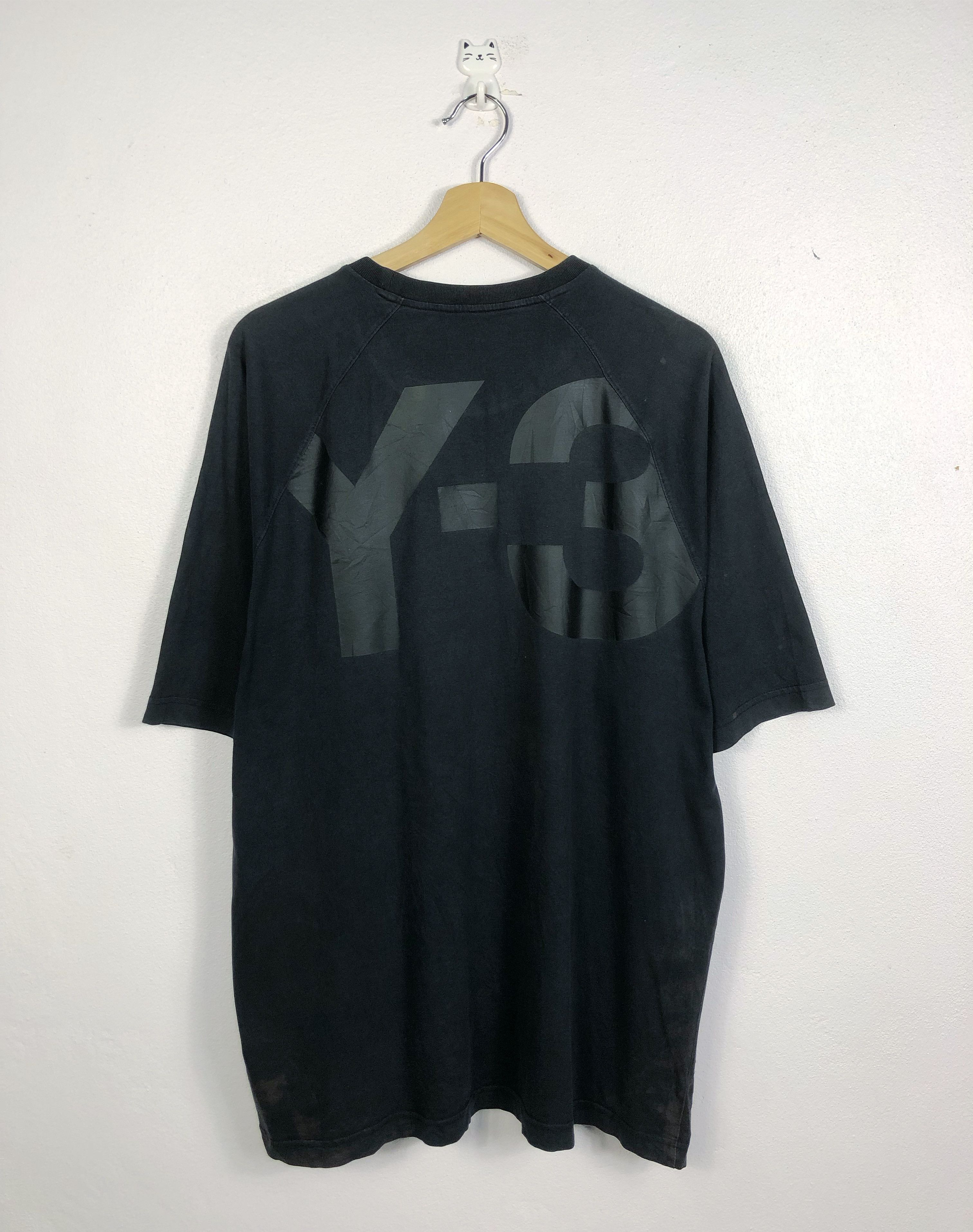Y-3 Rare Yohji Yamamoto Y-3 X Adidas Big Logo Tee Size US XL / EU 56 / 4 - 1 Thumbnail