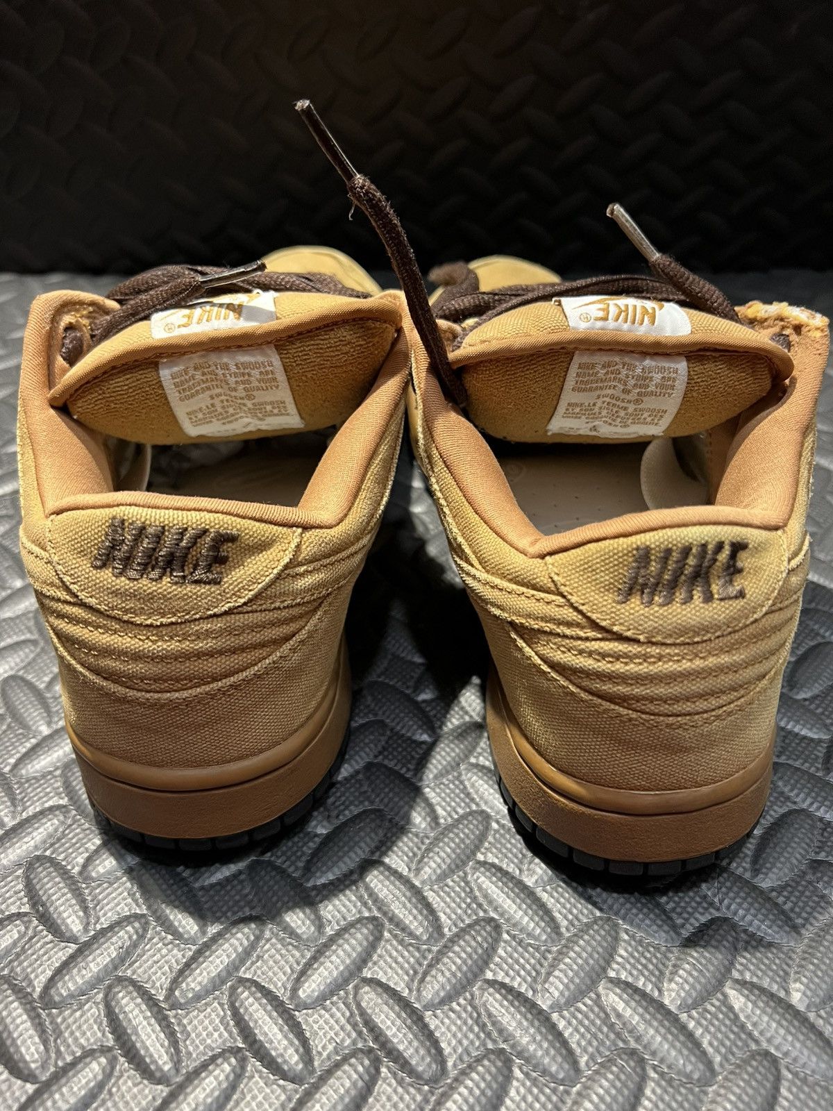 Carhartt Size 9 - Nike SB Carhartt - Extra Laces/Insoles Size US 9 / EU 42 - 5 Thumbnail