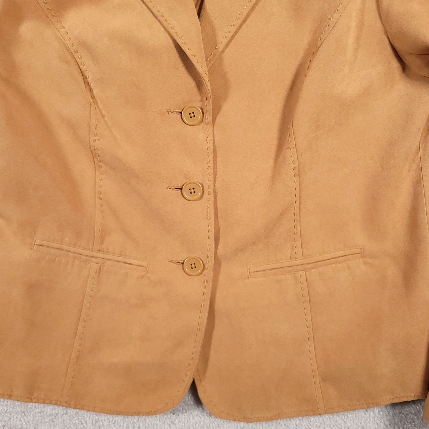 Vintage VINTAGE Studio Works Faux Suede Button Up Shirt Women's 10 Tan Long Sleeve Collar Lined Size L / US 10 / IT 46 - 4 Thumbnail