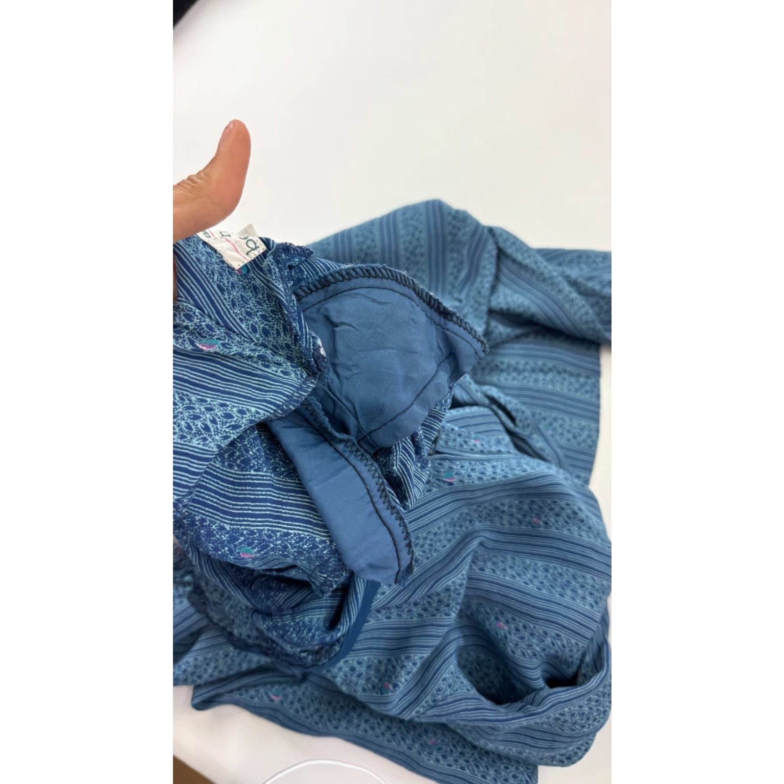 Vintage VINTAGE Belle France Dress Womens Large Blue Rayon Floral Striped Shift Short Sleeve Spring Summer Girls Size 30" / US 8 / IT 44 - 7 Thumbnail