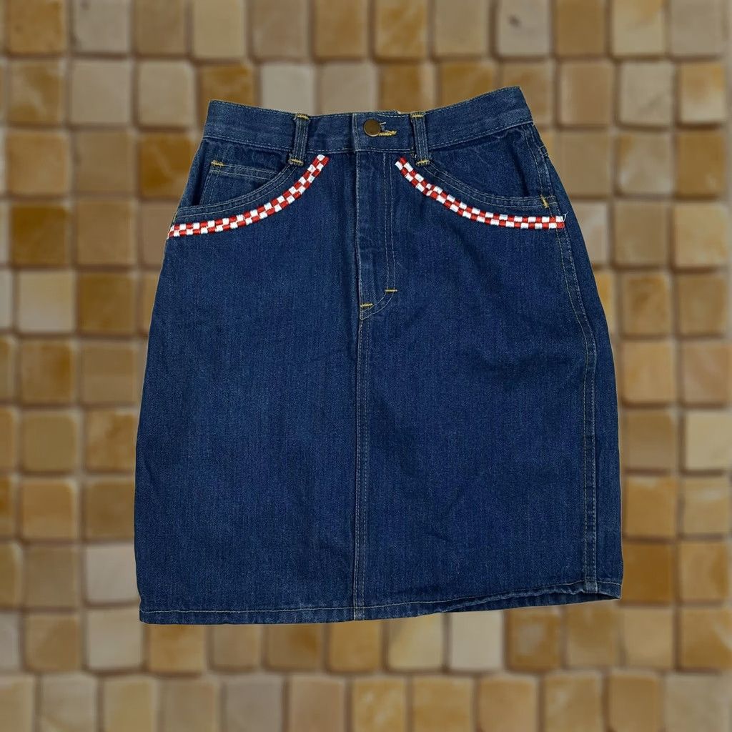 Vintage VINTAGE Sierra West Denim Western Pencil Skirt High Waist Womens Size 5 Blue 80s Cowboy Southwestern 80s Women’s Vintage Skirt Size 27" / US 4 / IT 40 - 1 Thumbnail