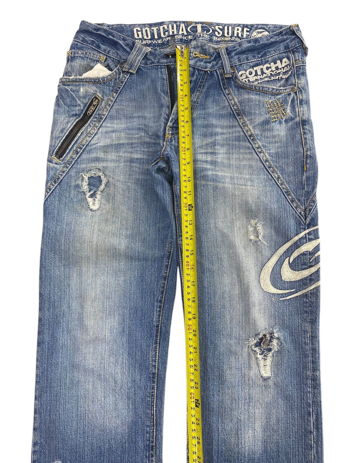 Gotcha Gotcha Faded Light Wash Style Ripped Jeans Size US 33 - 6 Thumbnail