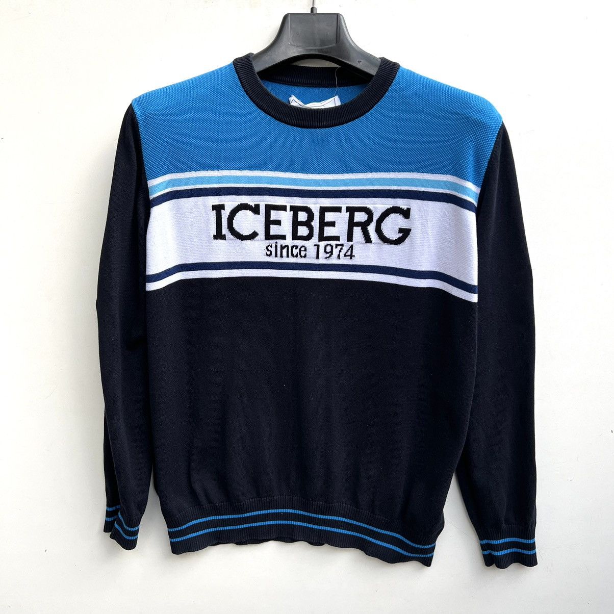 Iceberg sweater