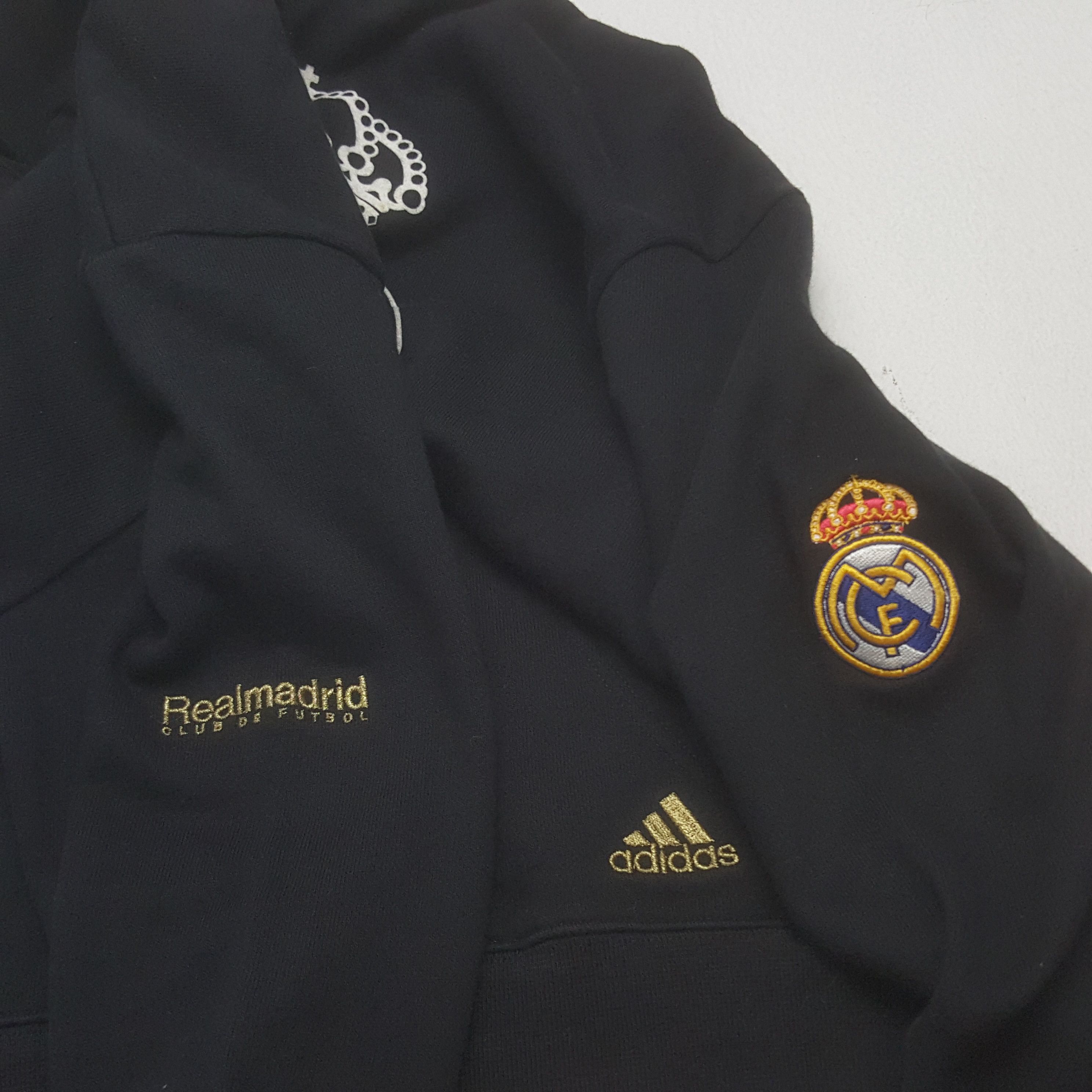 Adidas × Vintage Vintage Adidas x Real Madrid Big Logo Sweatshirt Hoodies Size US S / EU 44-46 / 1 - 10 Thumbnail