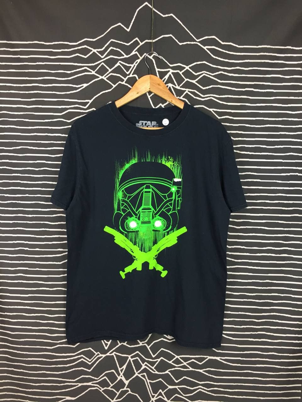 Star Wars × Vintage Death Trooper Star Wars Rogue One Movie Promo Tee Size US L / EU 52-54 / 3 - 1 Thumbnail