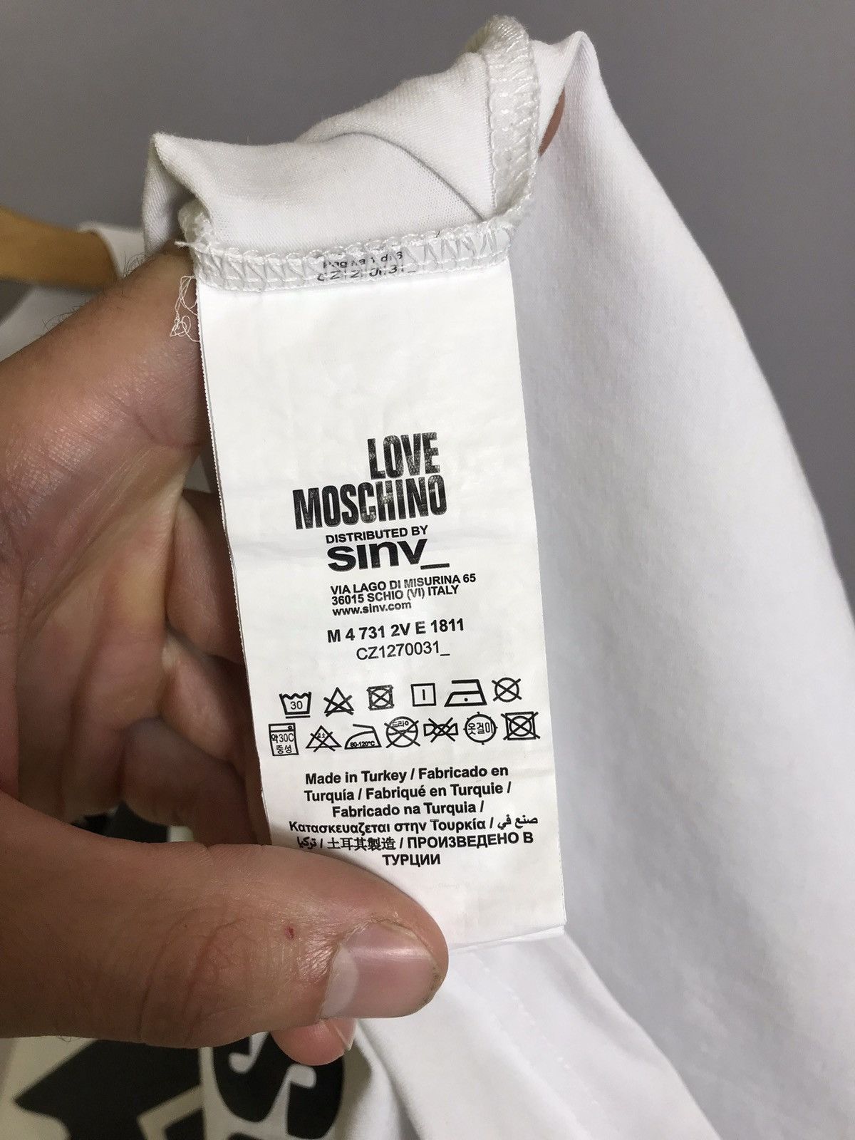 Moschino MOSCHINO Love and peace Mens Short Sleeve Logo Print T-shirt Size US M / EU 48-50 / 2 - 7 Thumbnail