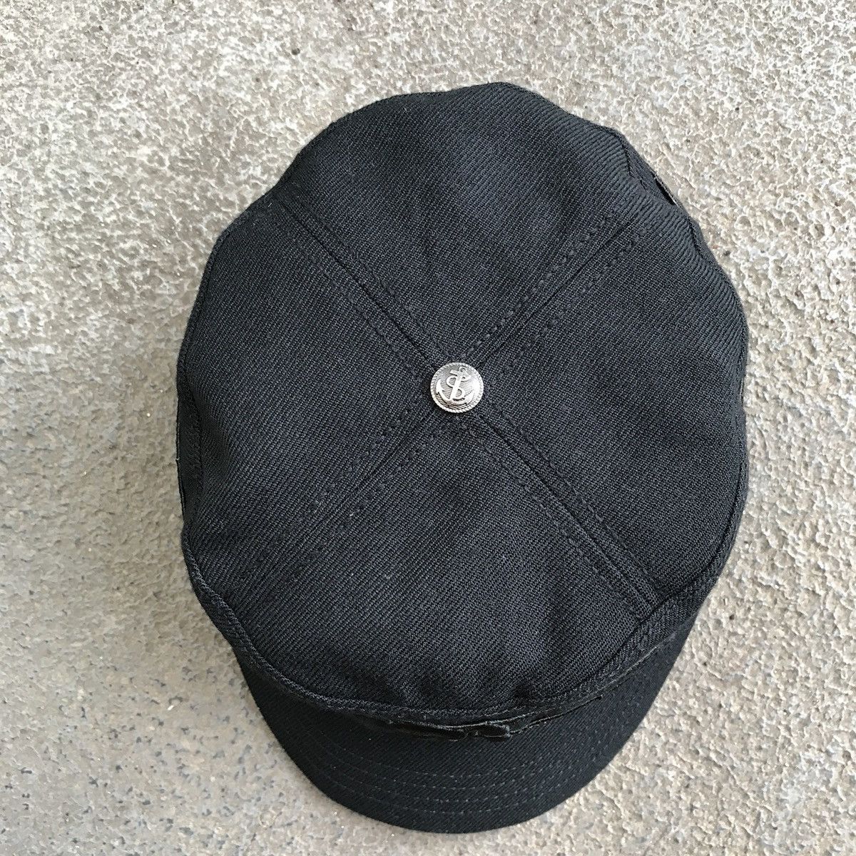 Birkenstock Pillbox hat Initial B for brikenstock. Black on black Size ONE SIZE - 13 Thumbnail