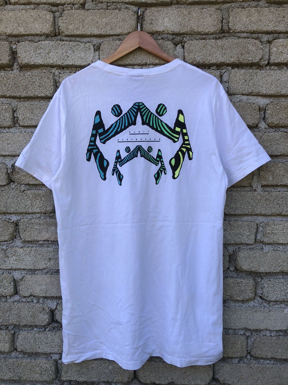 Quiksilver Vintage Y2K Rusty Surfboards Logo Backhit Tshirt Size US L / EU 52-54 / 3 - 1 Thumbnail