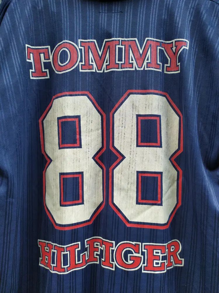 Tommy Hilfiger Vintage Tommy Hilfiger Usa logo T-Shirt Size US XL / EU 56 / 4 - 10 Thumbnail