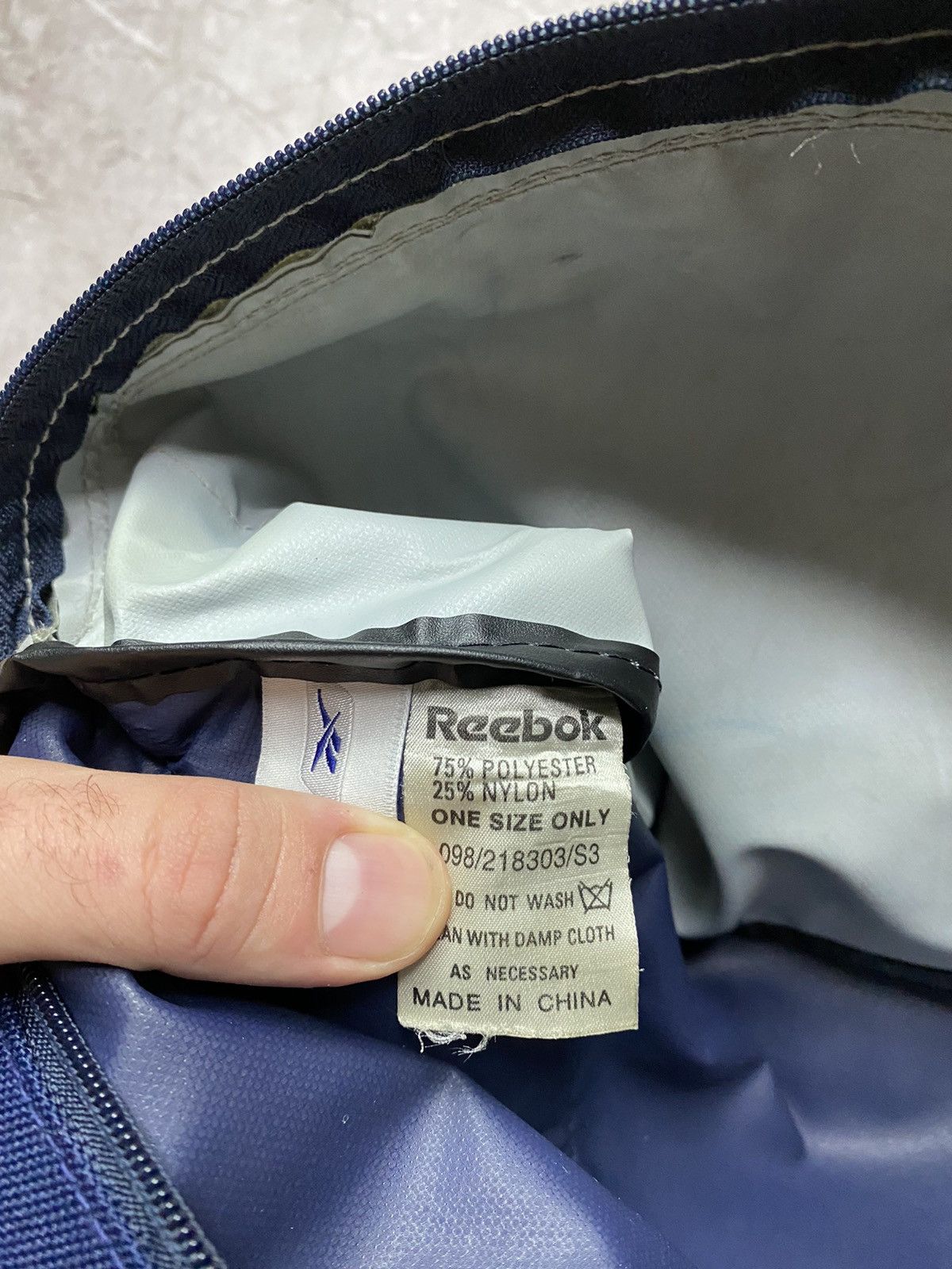 Reebok × Vintage Vintage Gorpcore Reebok Biegi Sling Bag Size ONE SIZE - 9 Thumbnail