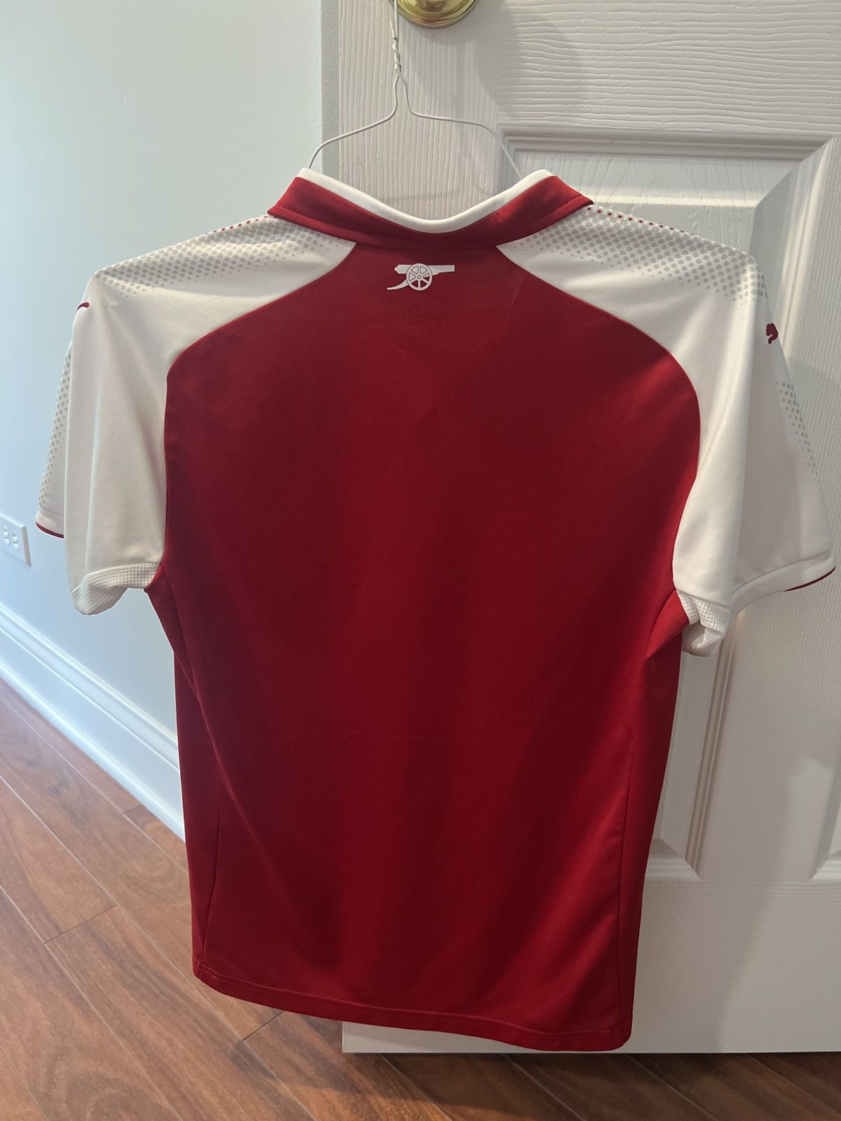 Puma Arsenal 17/18 Home Kit Size US S / EU 44-46 / 1 - 2 Thumbnail